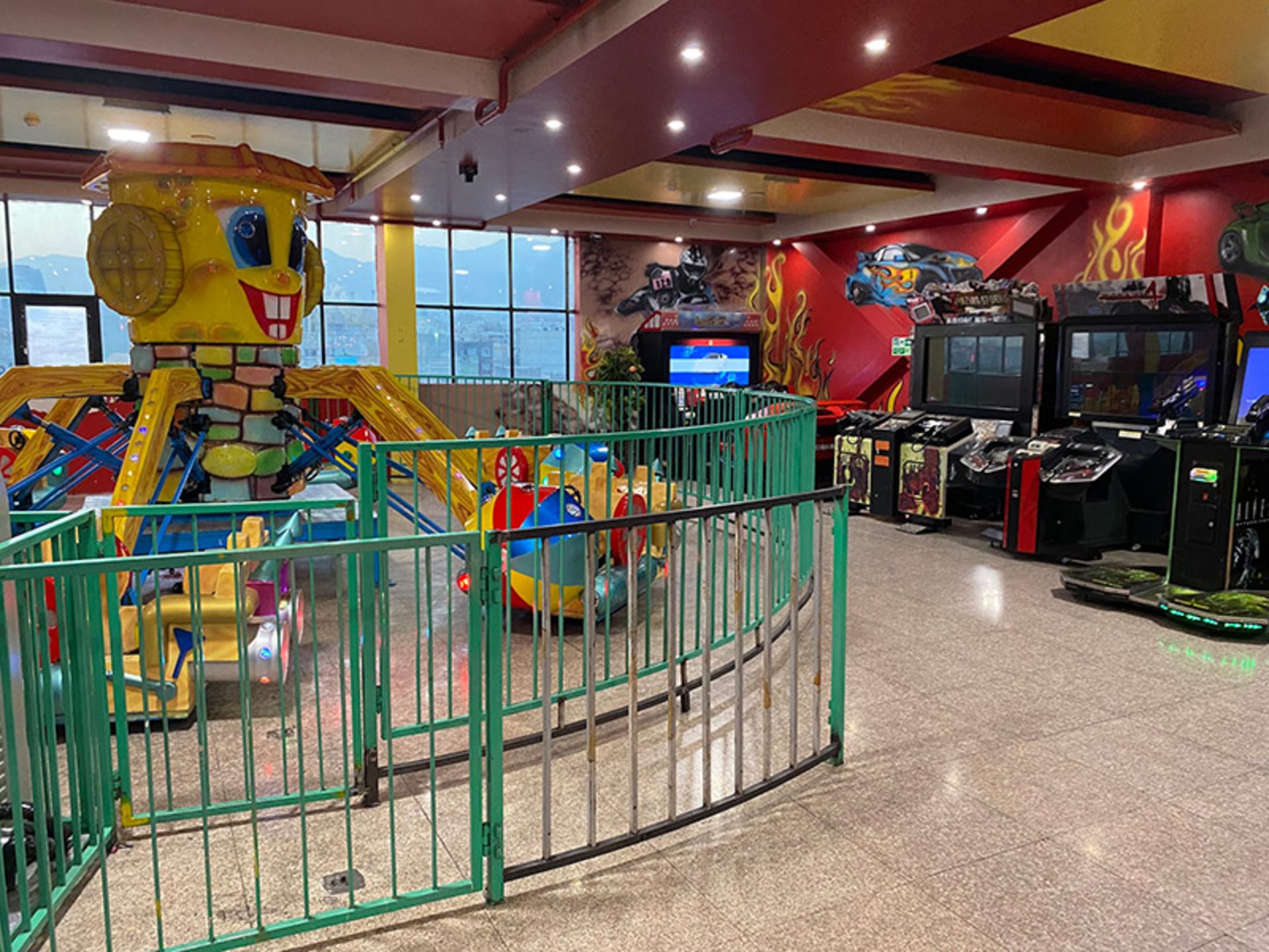 وسایل بازی مخصوص کودکان در شهربازی امیر