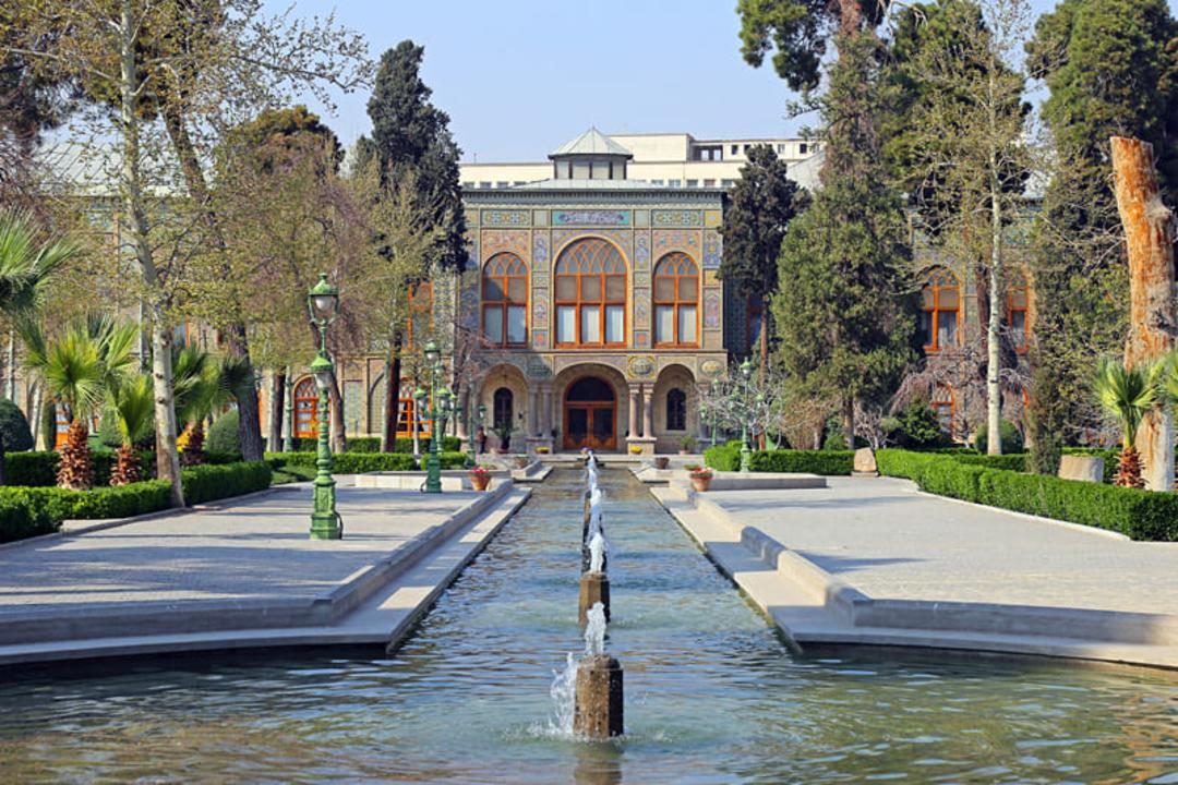 نمای ورودی کاخ گلستان تهران