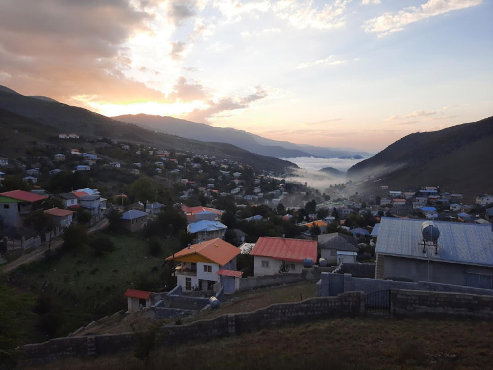 چمستان در میان ابرها