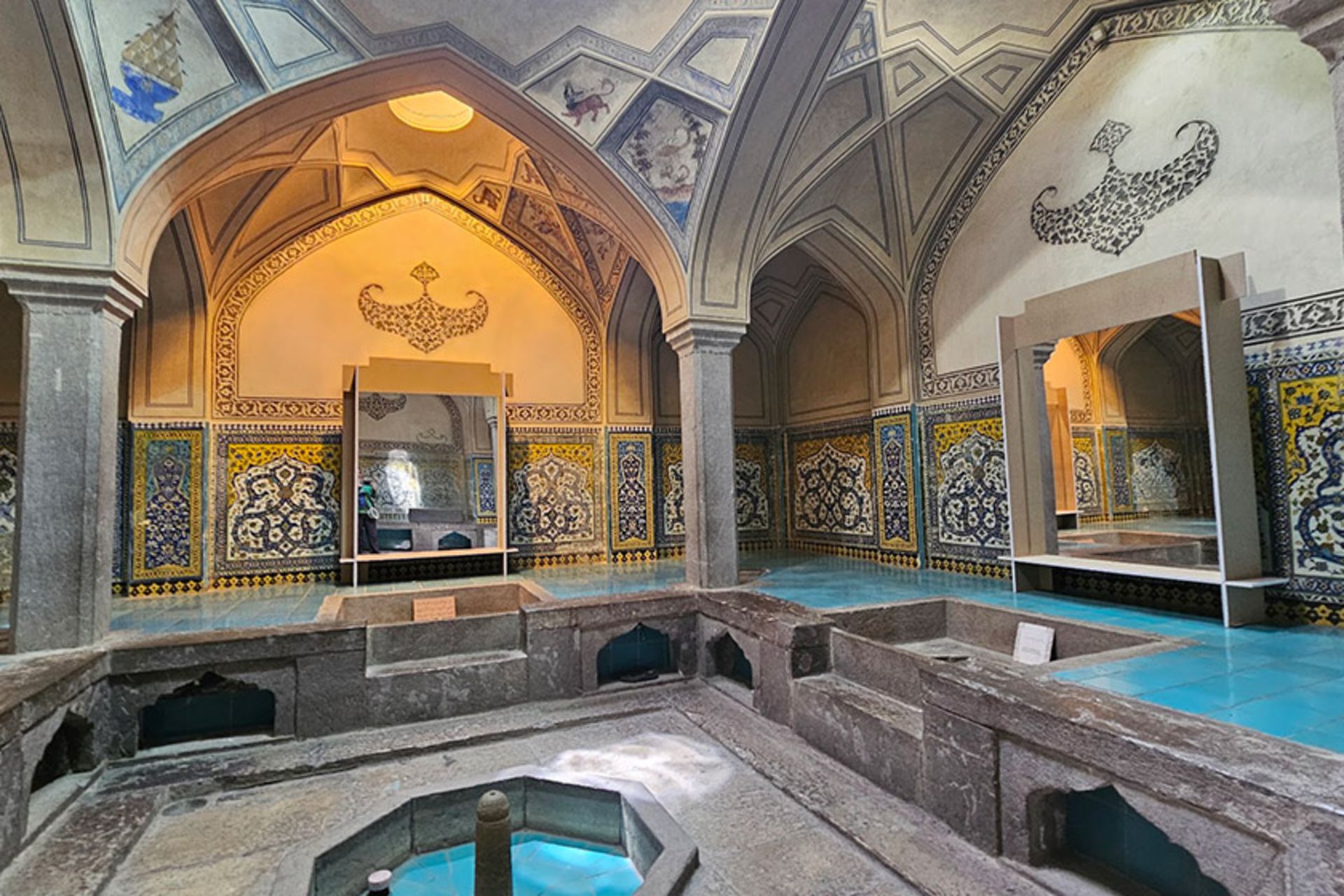 معماری حمام علی قلی آقا