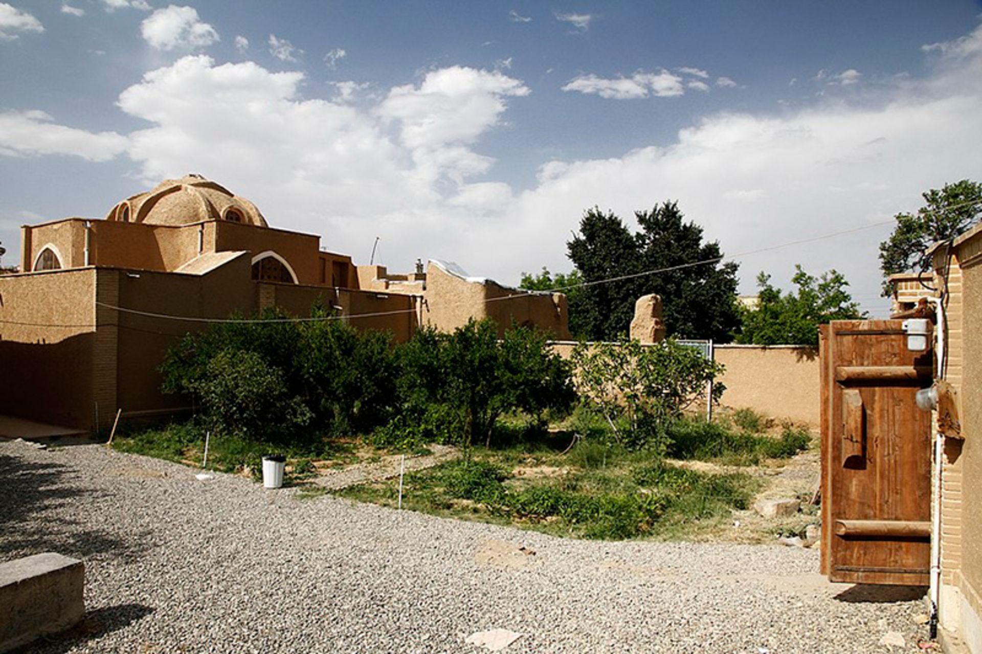 حیاط خانه ملاصدرا قم