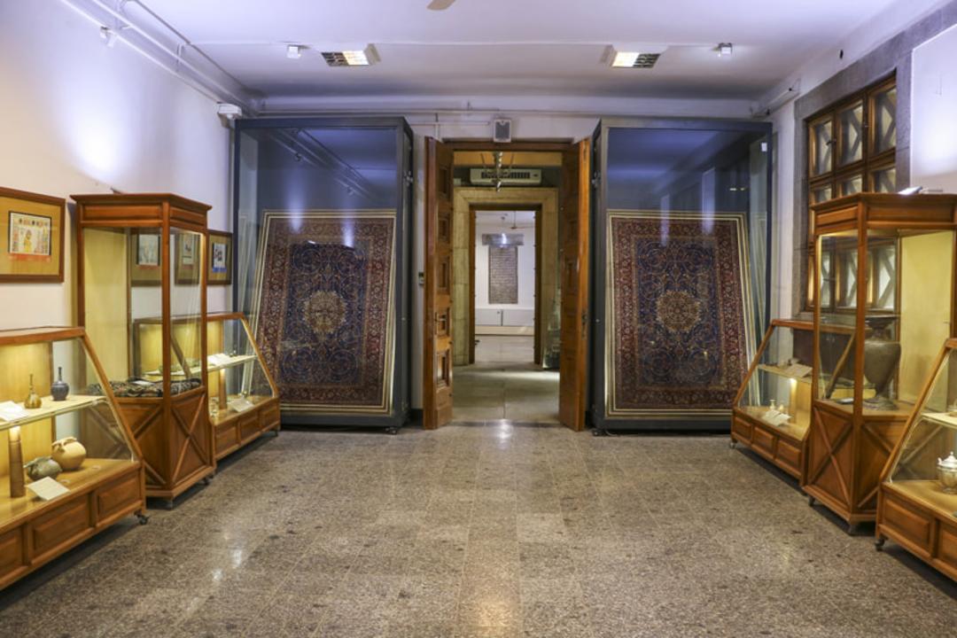 موزه مقبره ابو علی سینا