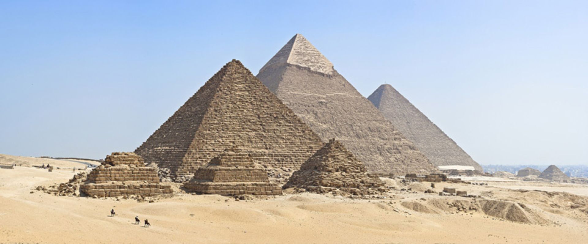 اهرام ثلاثه مصر در جیزه