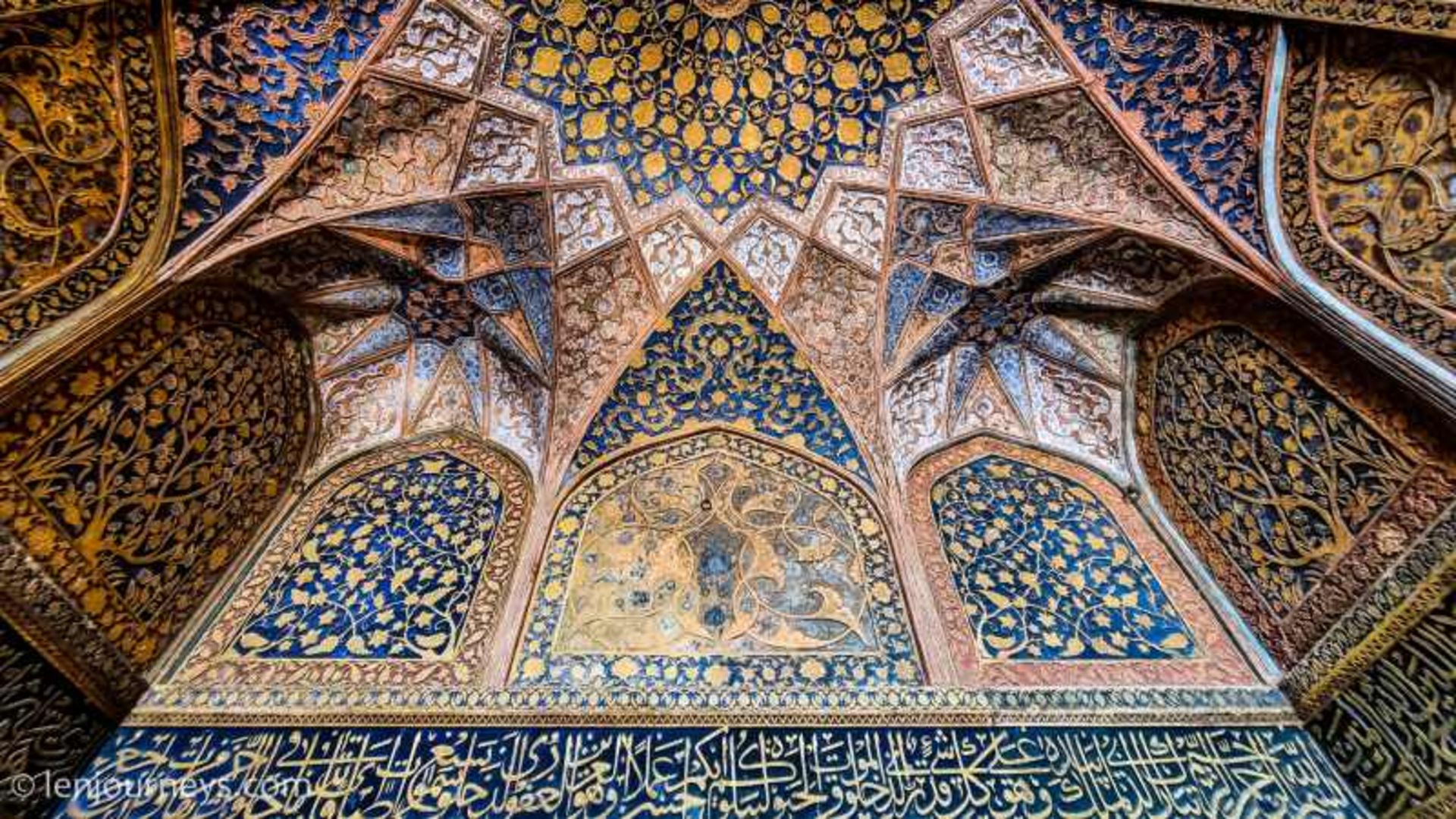 کاشی کاری های تاج محل