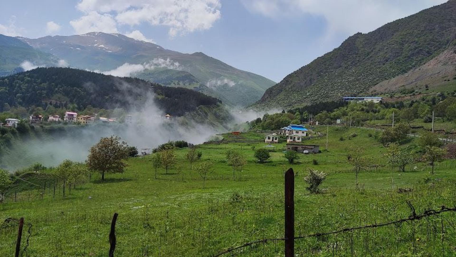 خانه های ییلاقی در روستای کوهستانی جواهرده
