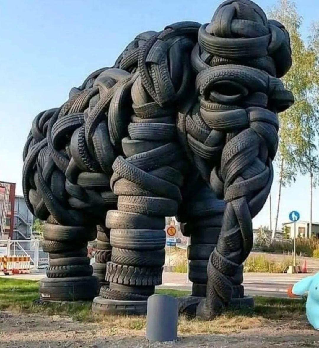 مجسمه فیل لاستیکی
