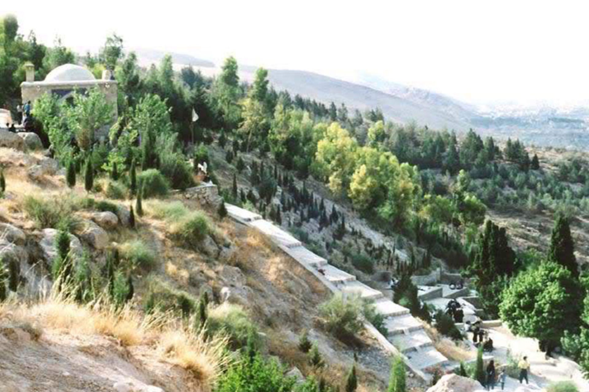 مسیر دسترسی به آرامگاه بابا کوهی شیراز