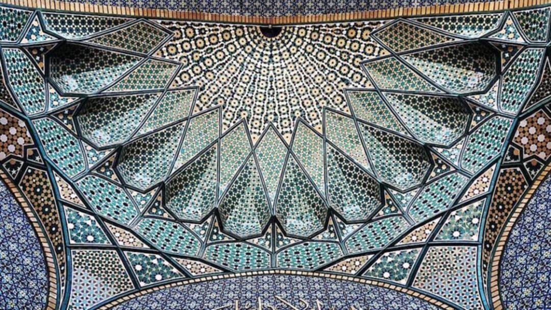 کاشیکاری هندسی در مسجد حضرت معصومه در قم