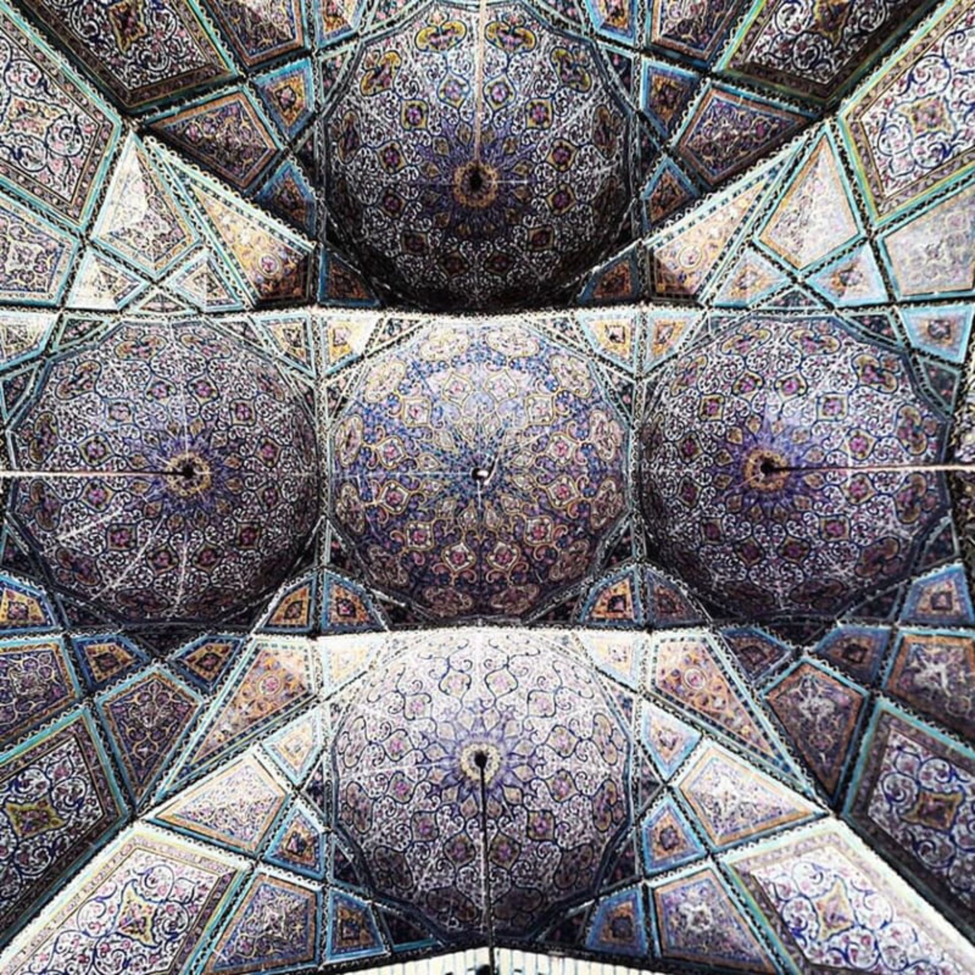 حجره‌بندی مسجد نصیرالملک در شیراز