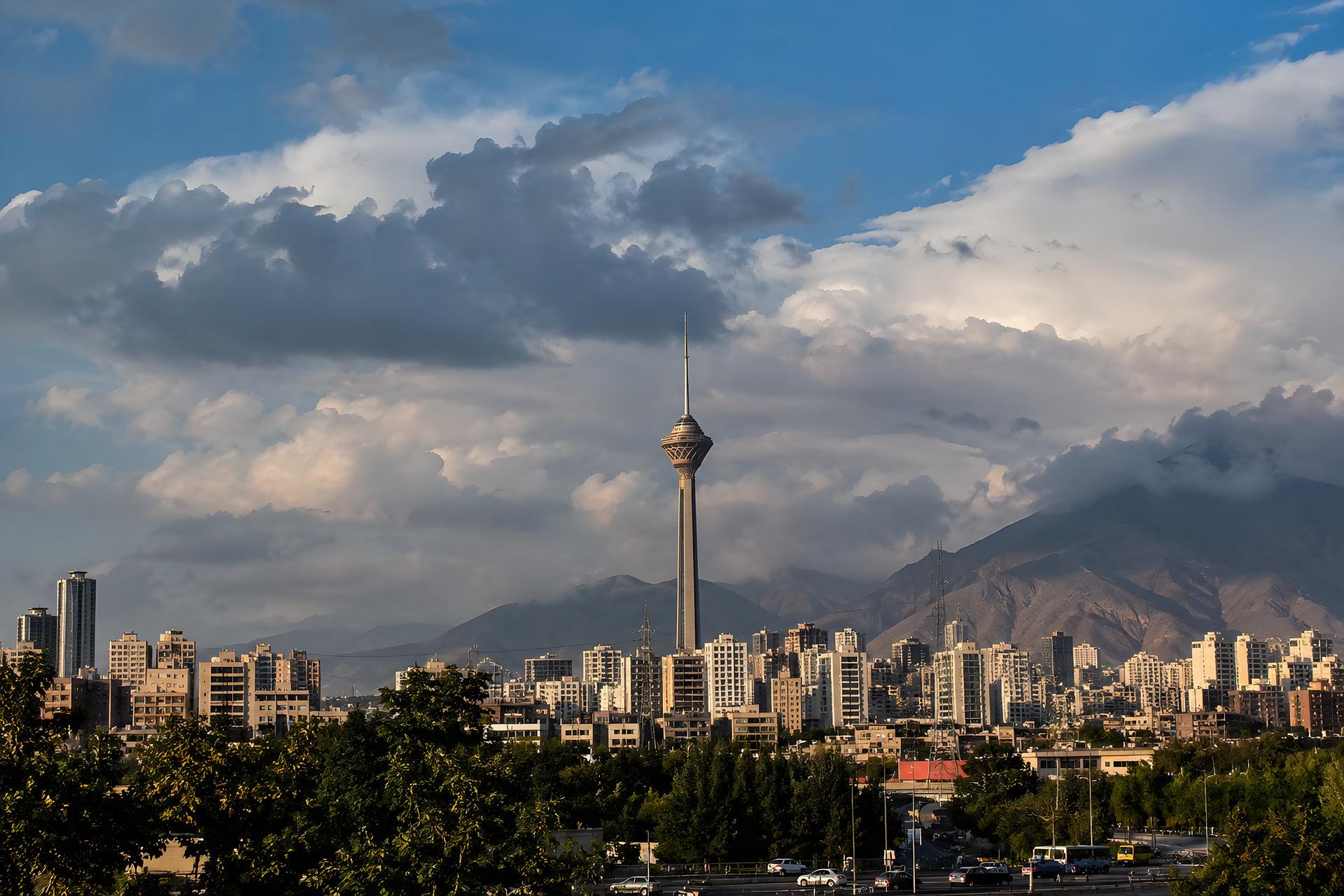 چرا هوای تابستانه تهران ابری شد؟
