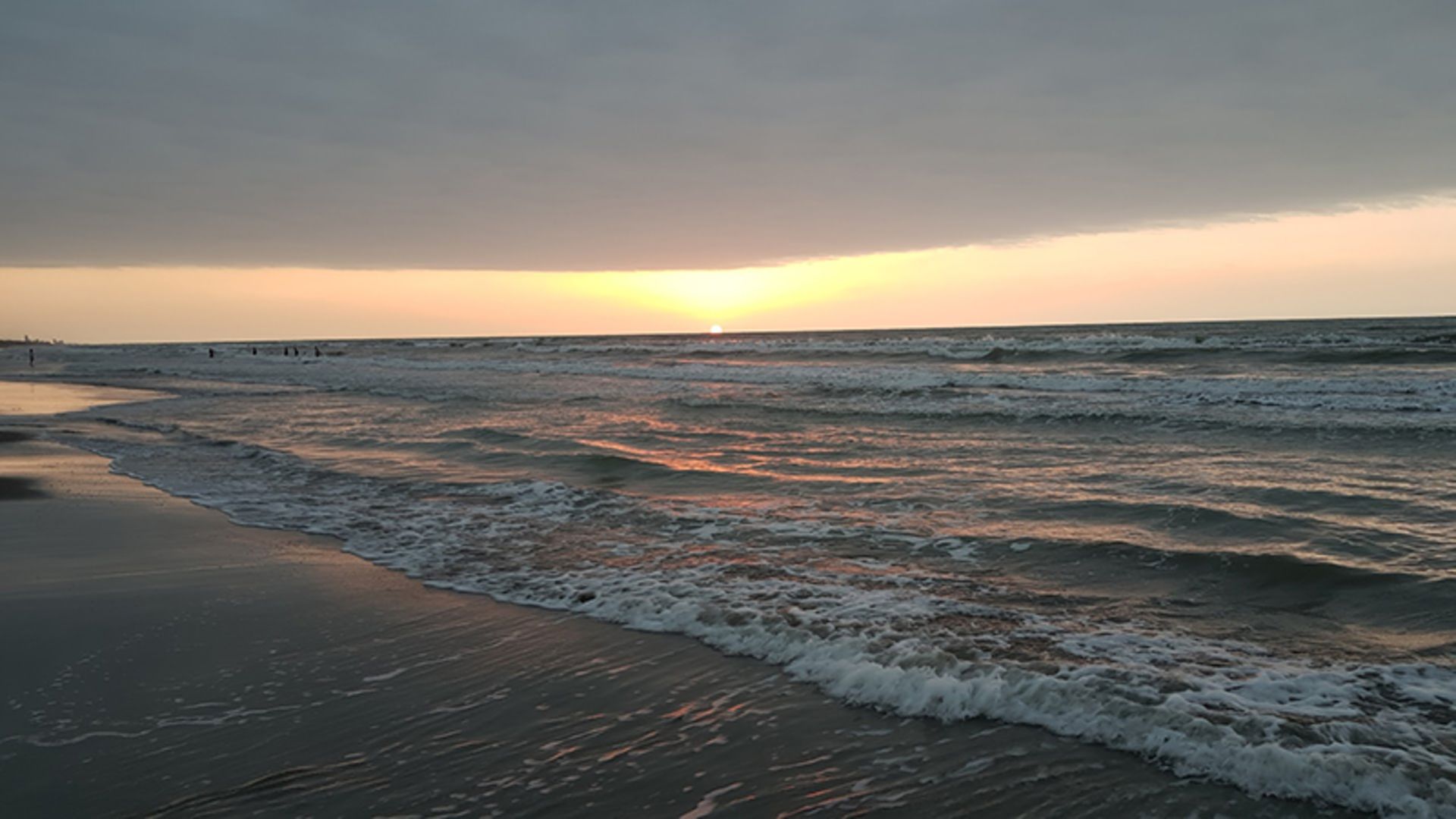 ساحل کرفون در منطقه بهنمیر بابلسر