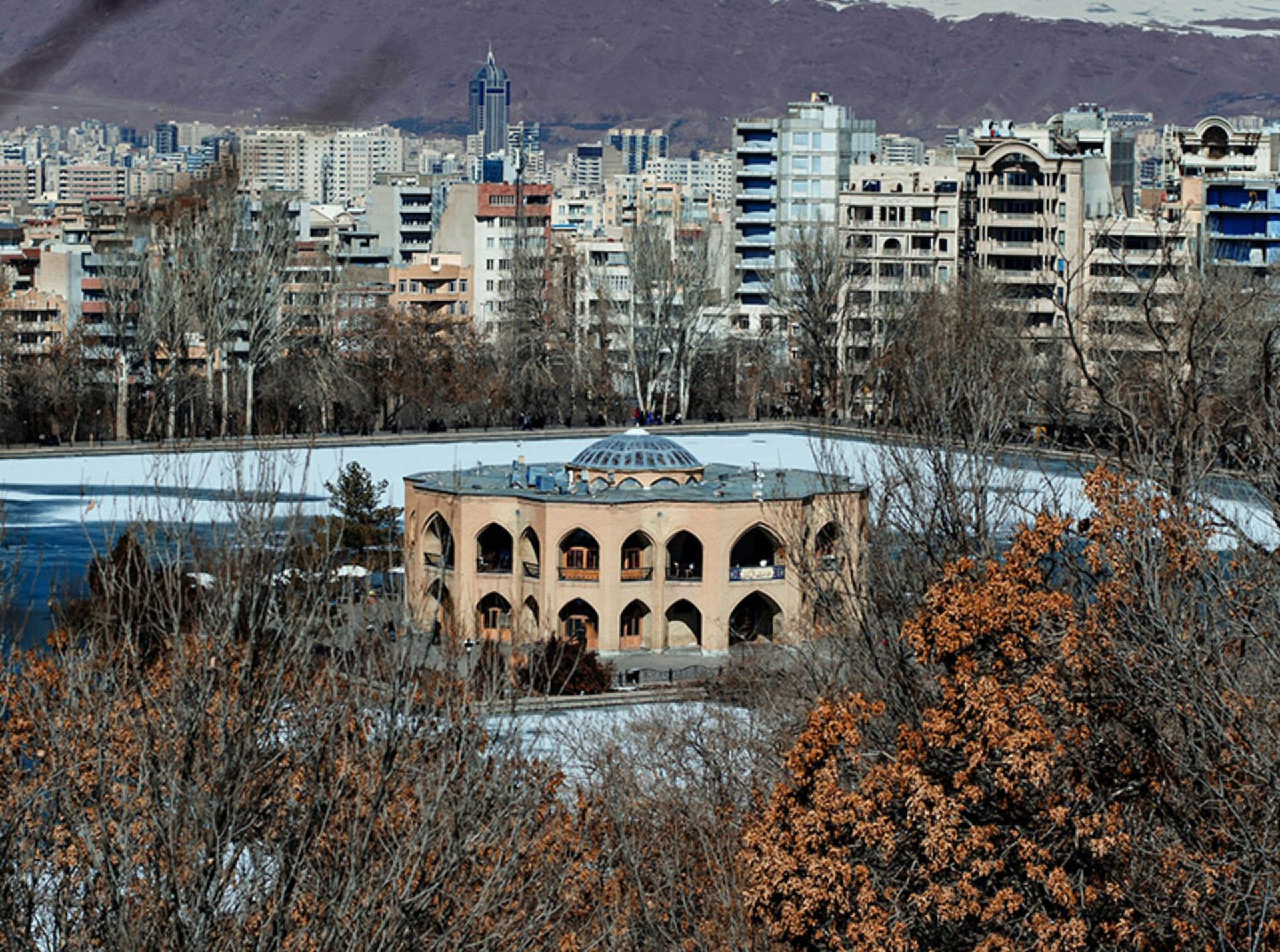 پارک ائل گلی تبریز در پاییز