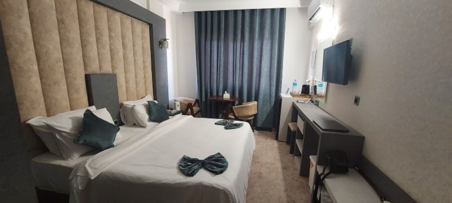 امکانات اتاق هتل آرتمیس قشم