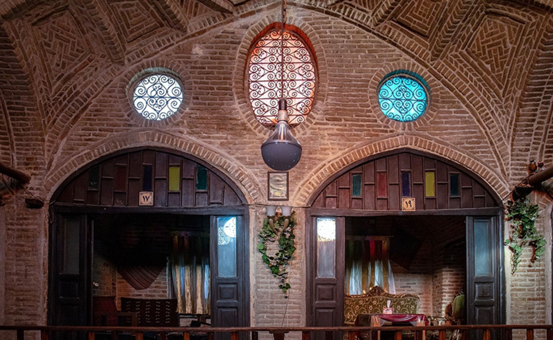 فضای داخلی تیمچه اکبریان در بازارچه عودلاجان