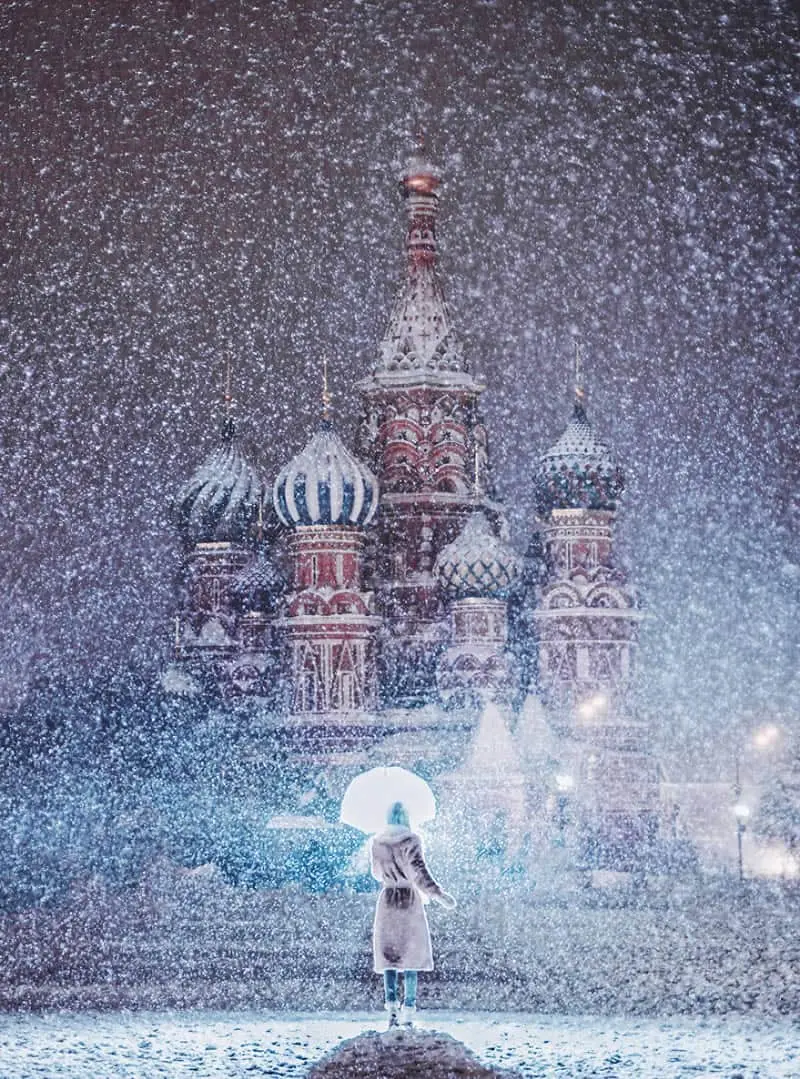 شب برفی کلیسای جامع سنت باسیل در مسکو