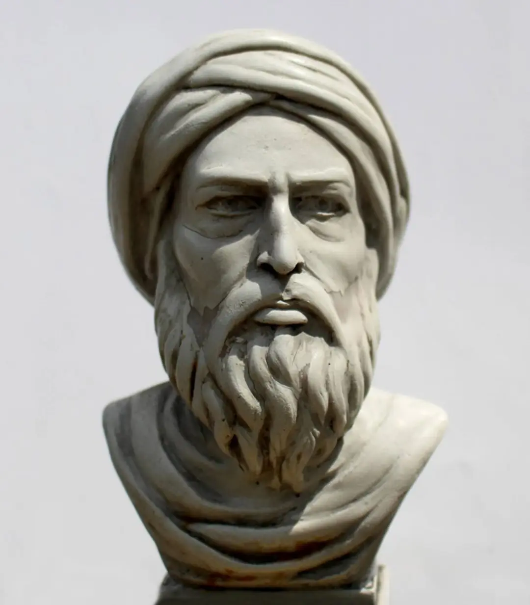 سردیس ناصرخسرو قبادیانی
