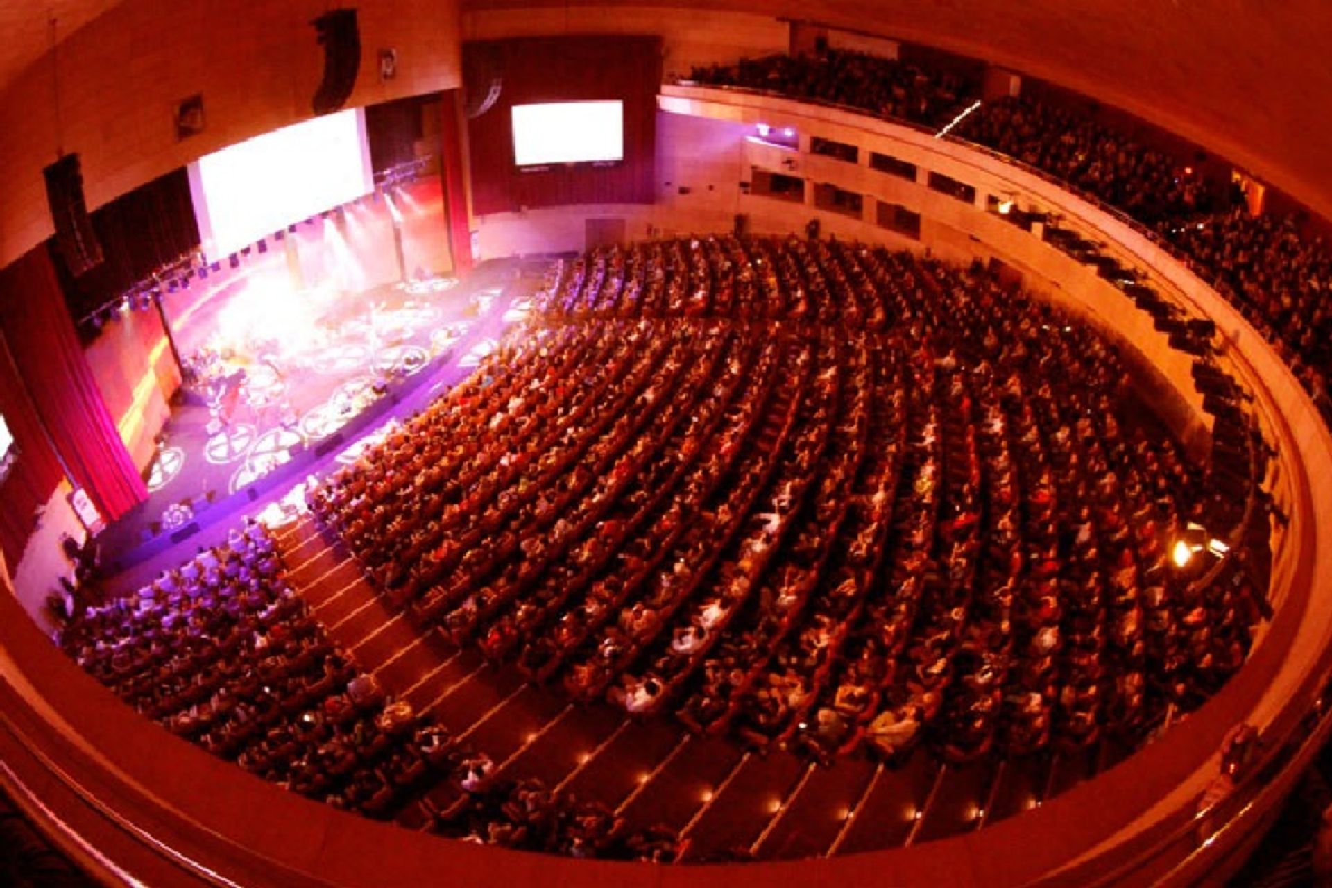 تکذیب لغو کنسرت‌های برج میلاد 