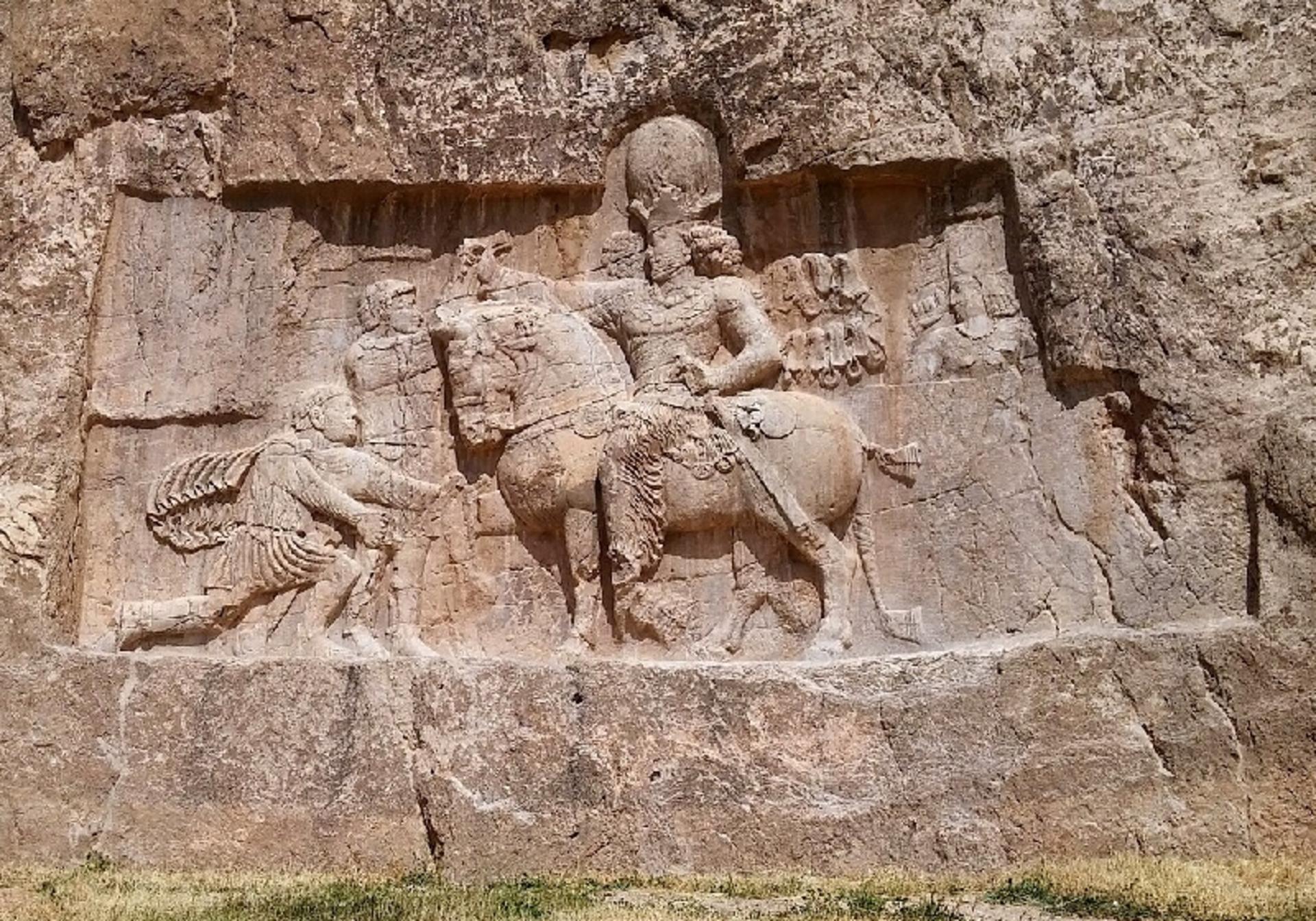 نقش برجسته شاپور