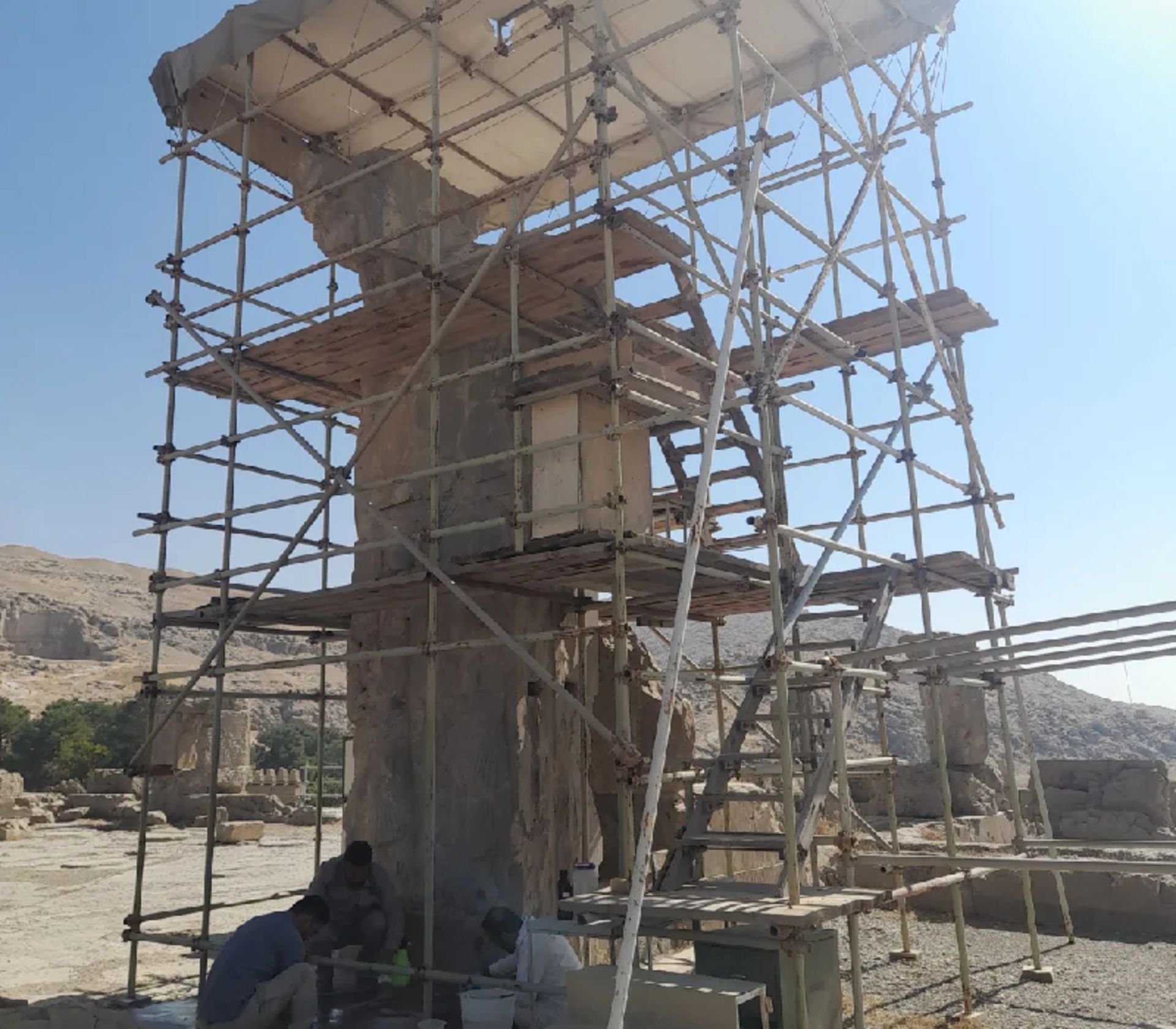 مرمت کاخ هدیش