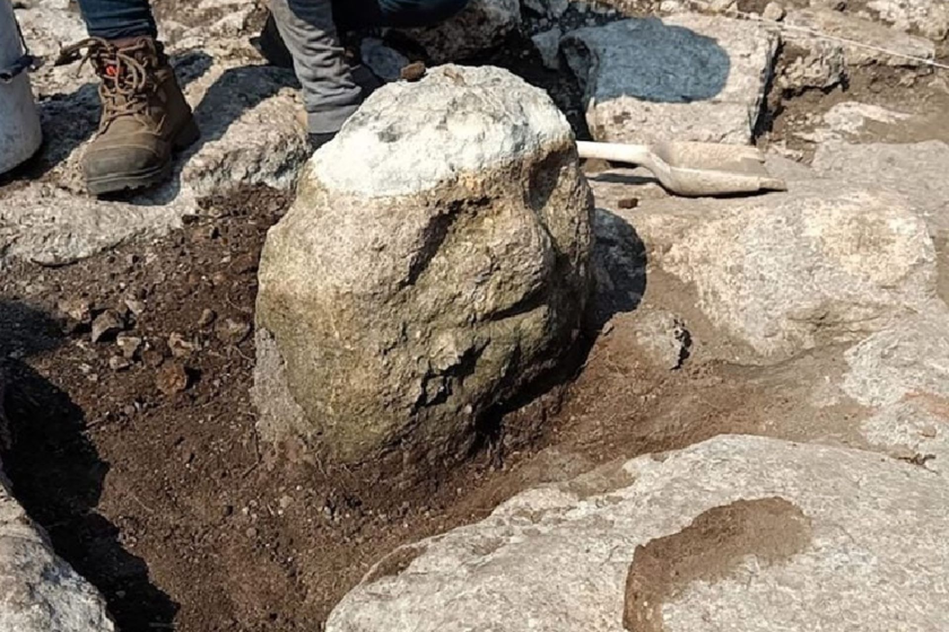 کشف مجسمه ۲۰۰۰ ساله پیرمرد مایایی