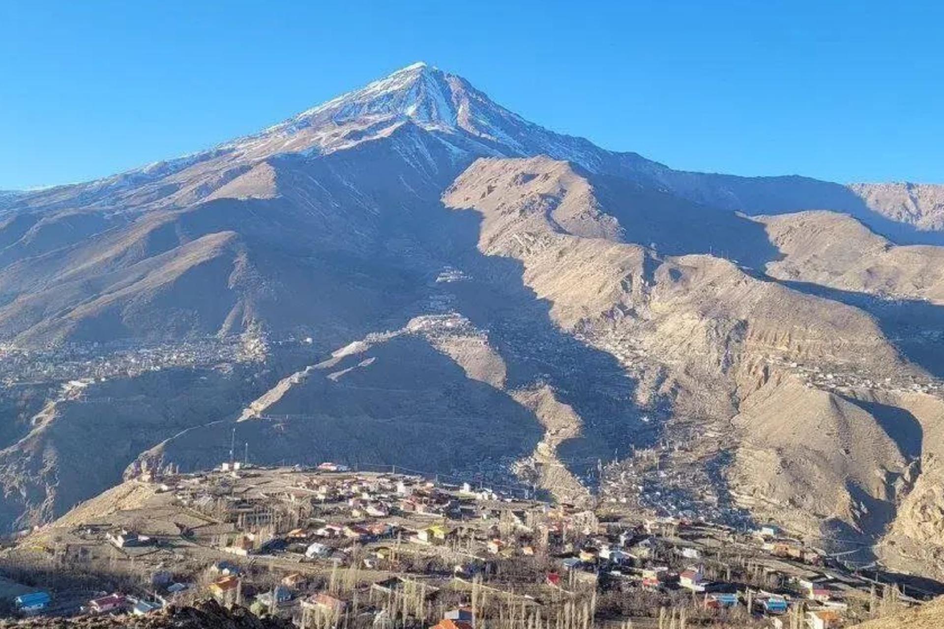 دماوند بدون برف