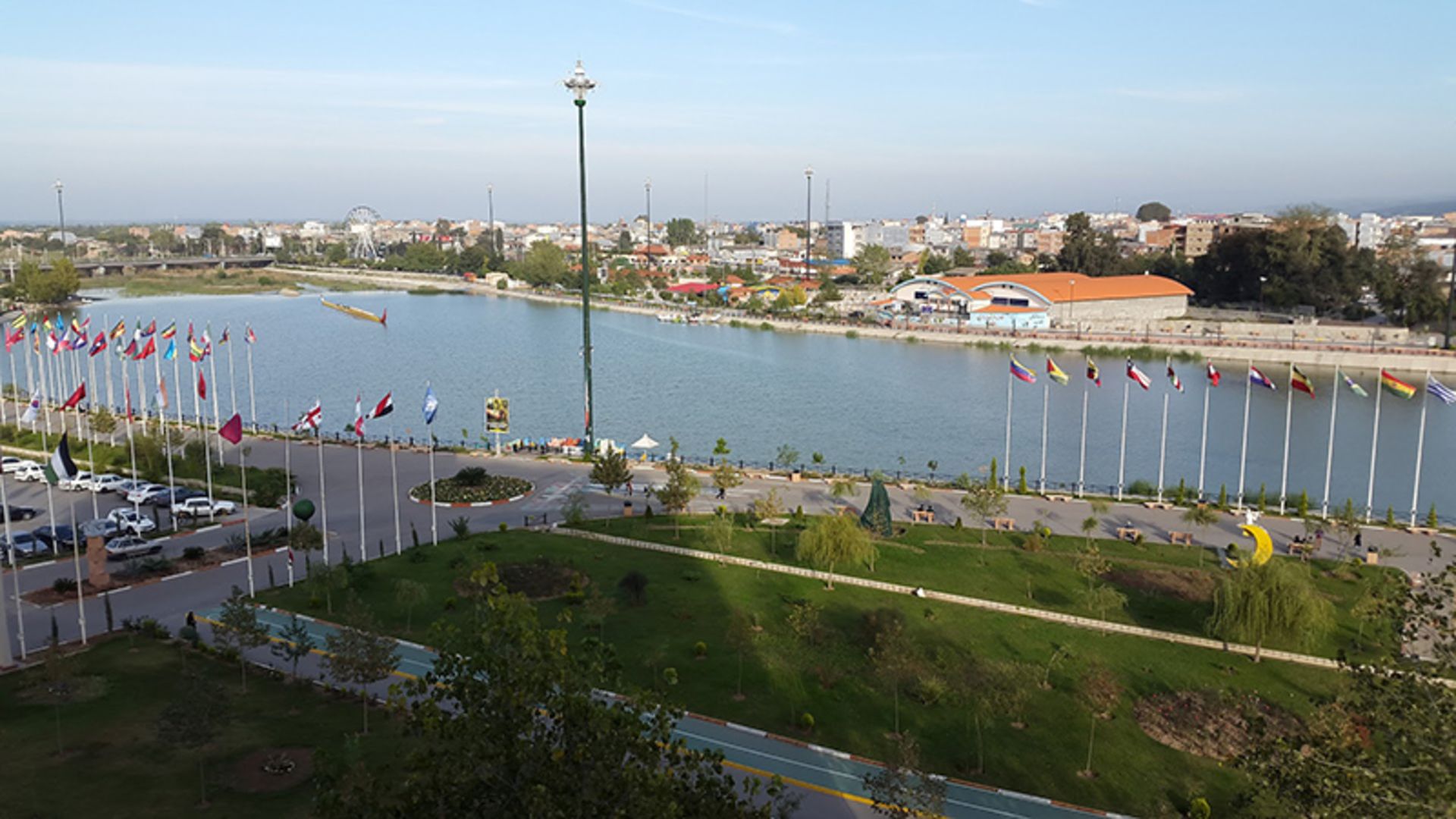 پارک ملل ساری در حاشیه رودخانه تجن