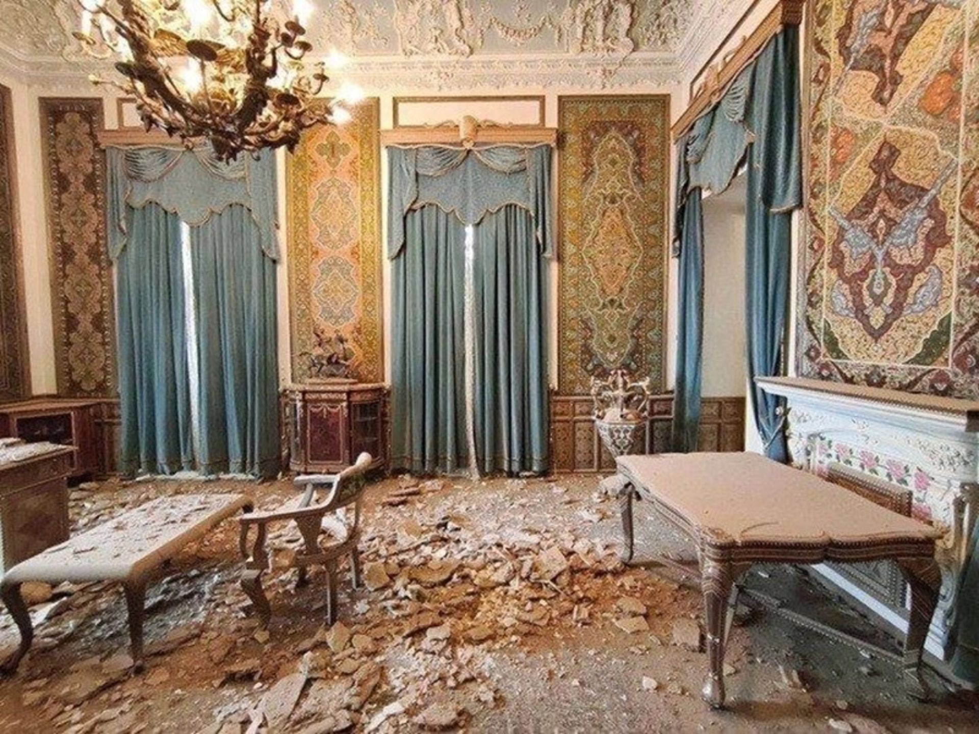 نمای واضح‌تر از آسیب‌های وارده به بناهای تاریخی سعدآباد