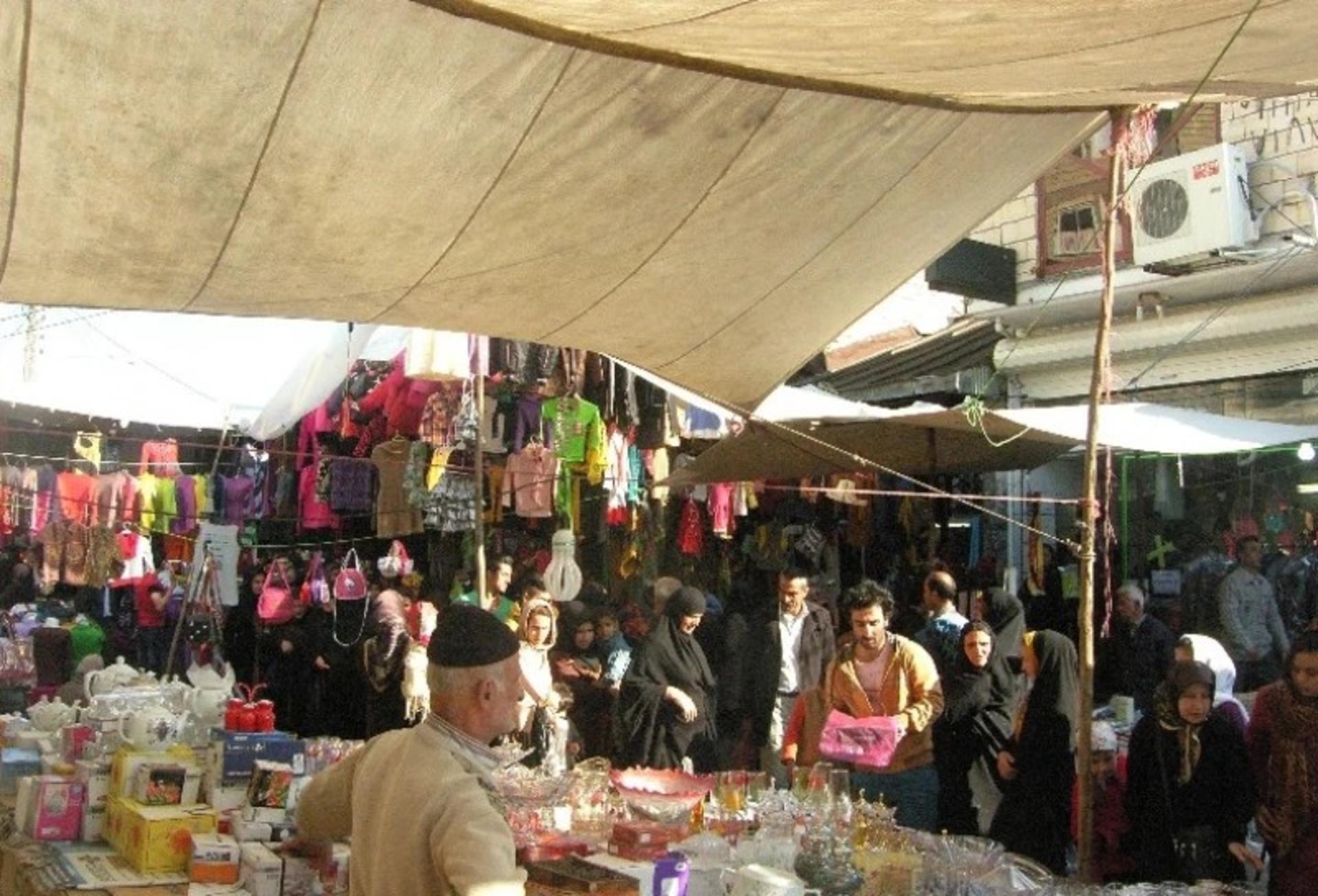 جمعه بازار دهکده شاندرمن