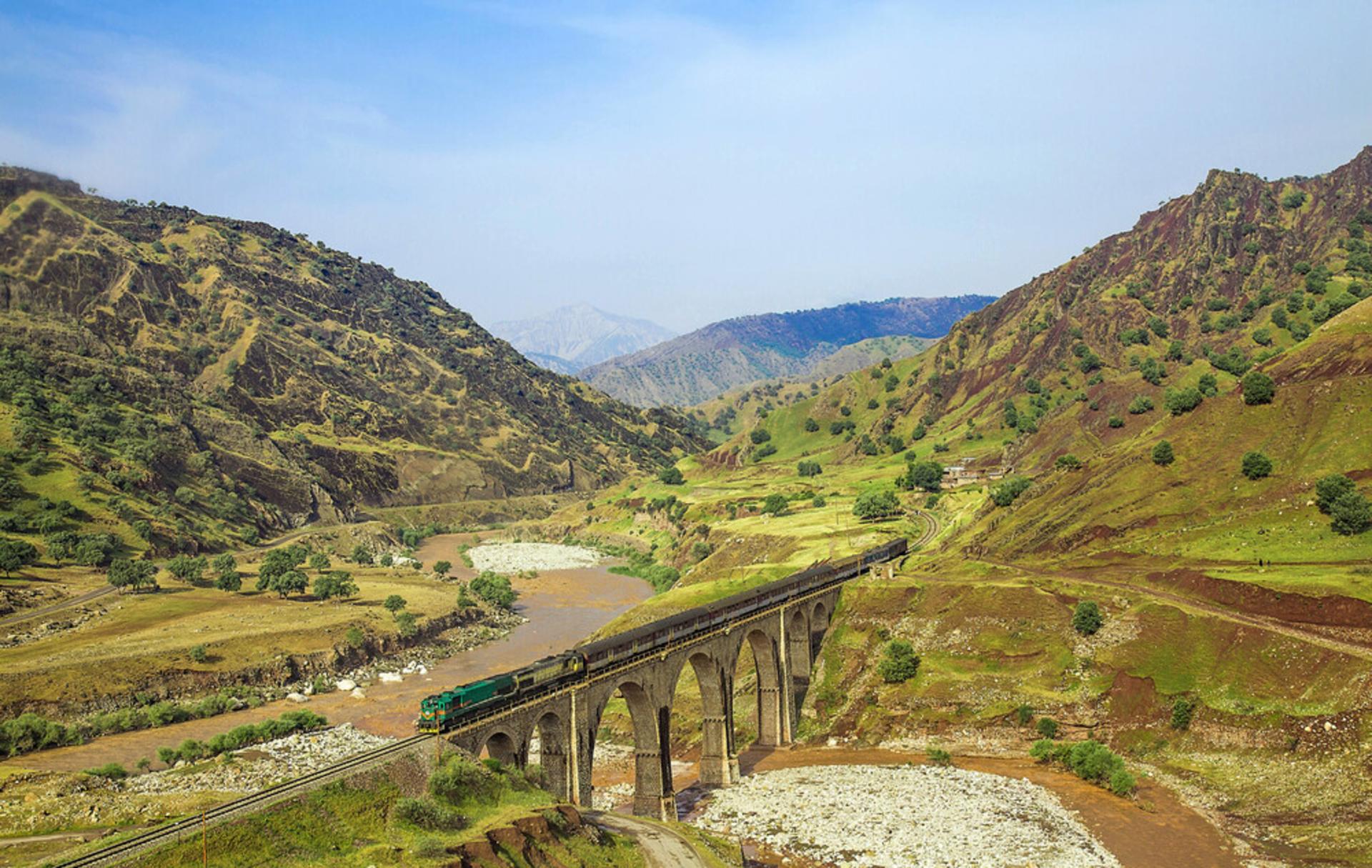 قطار سراسری ایران