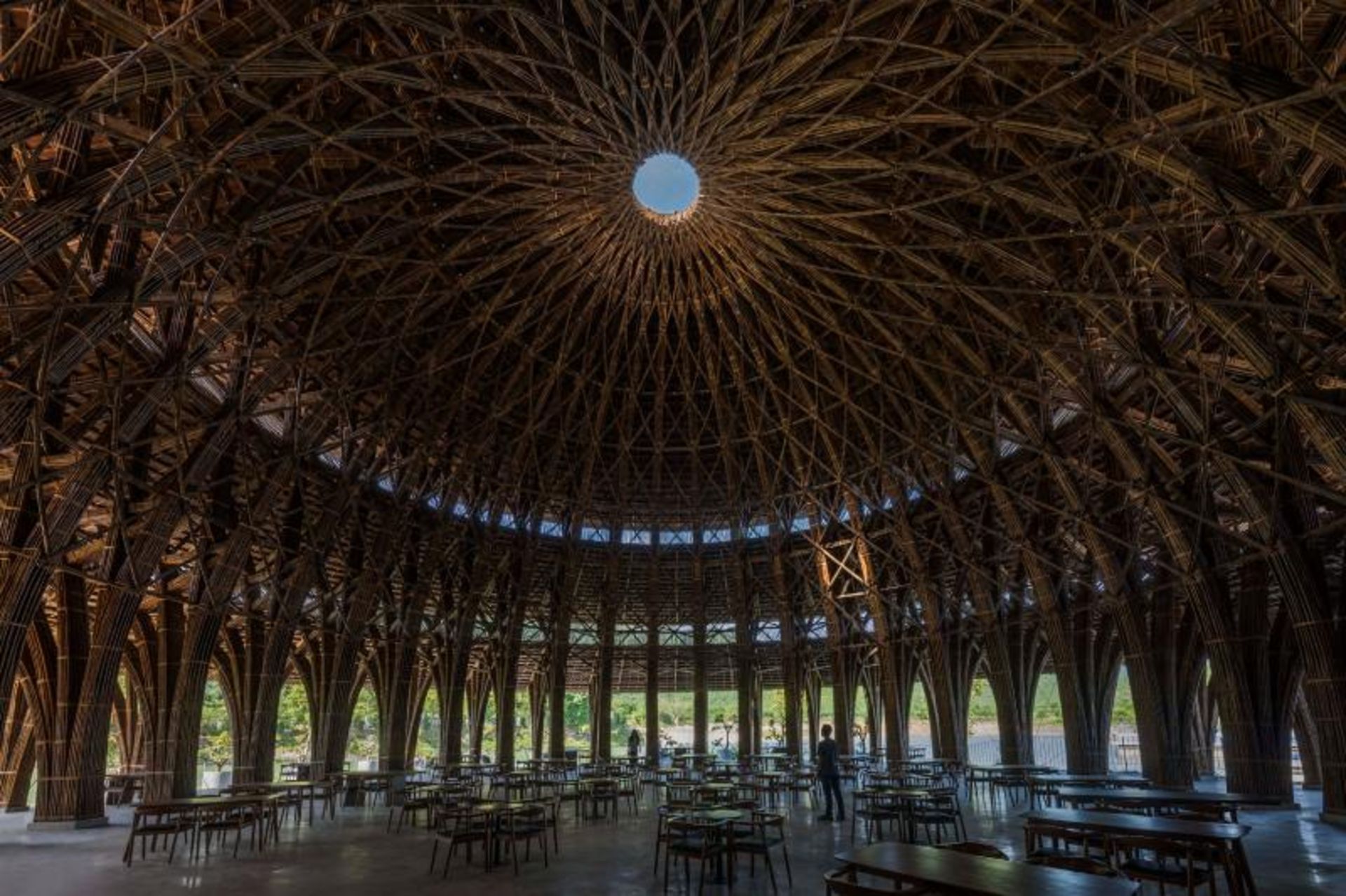 فضای داخلی رستوران ودانا ویتنام