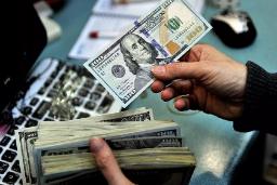 سامانه ارز مسافرتی تغییر کرد؛ فروش ارز از بانک‌ها حذف می‌شود؟