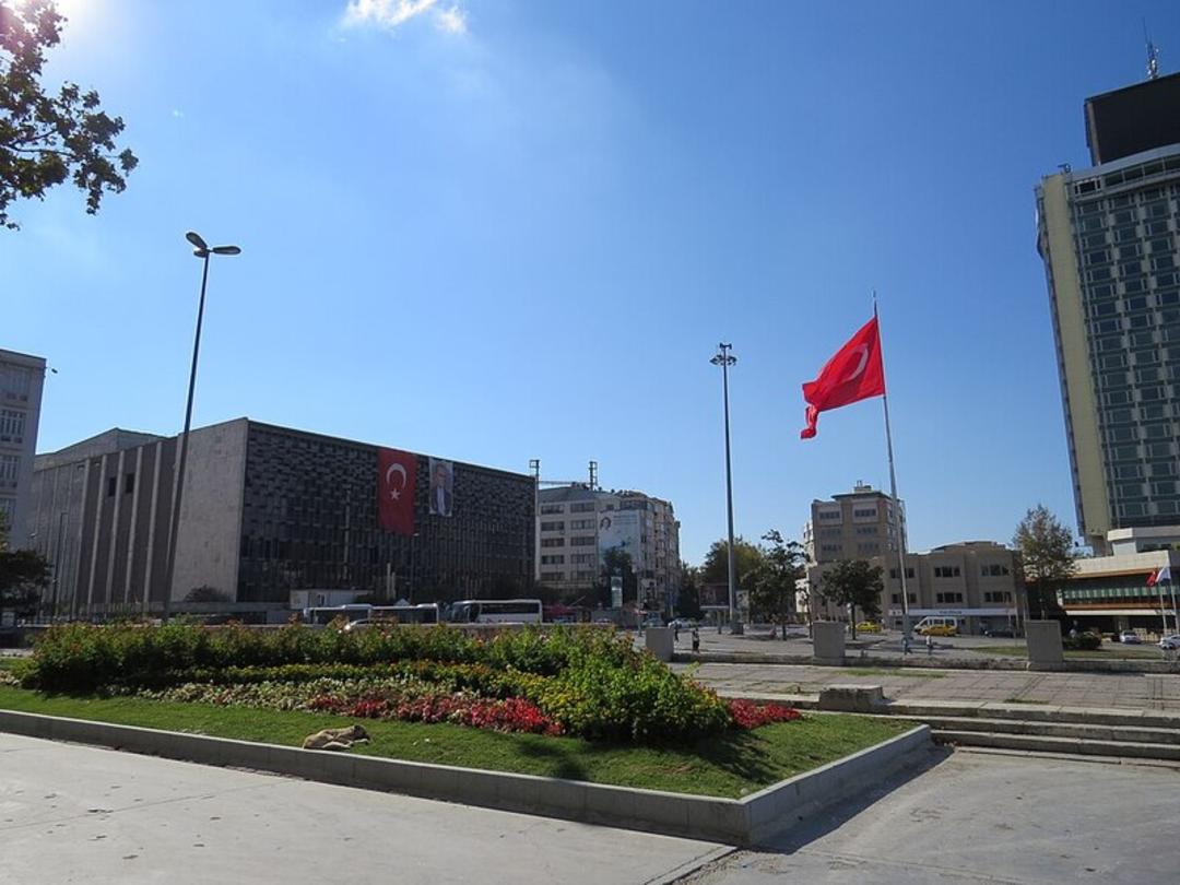 میدان تکسیم ترکیه