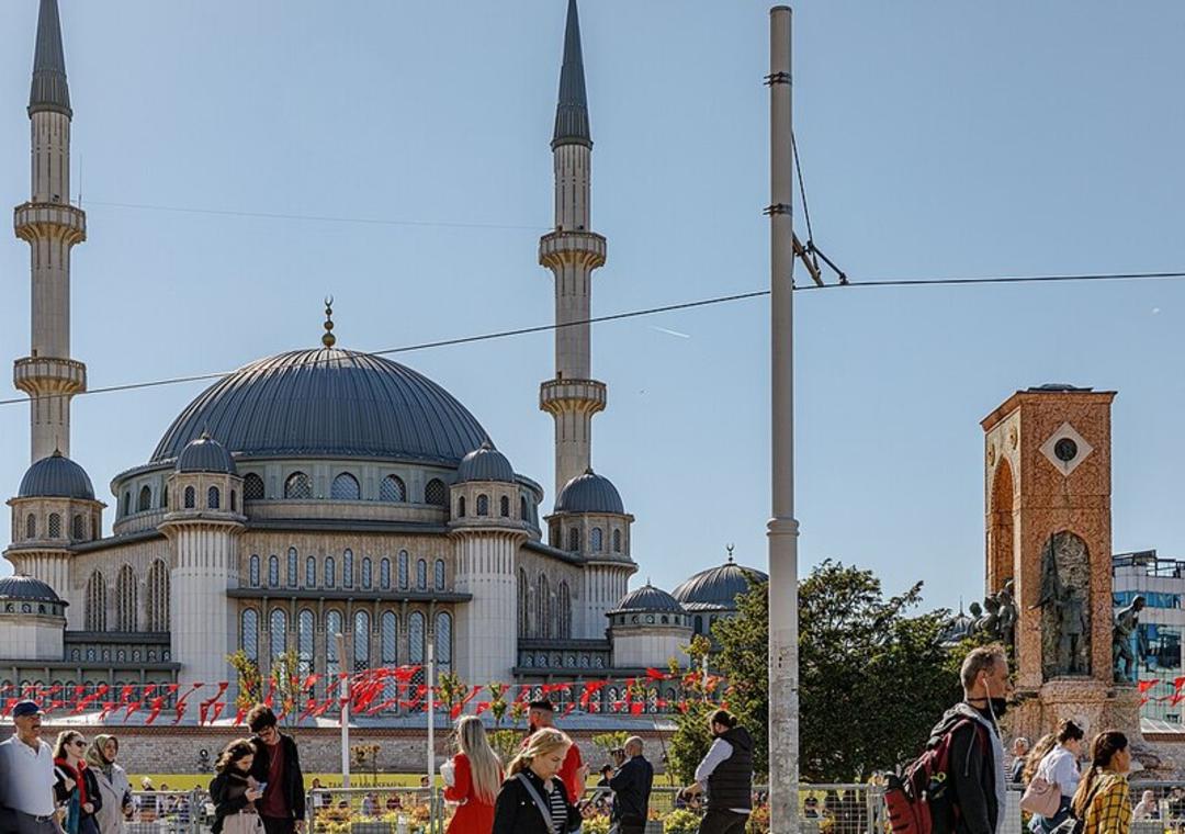 میدان تکسیم ترکیه