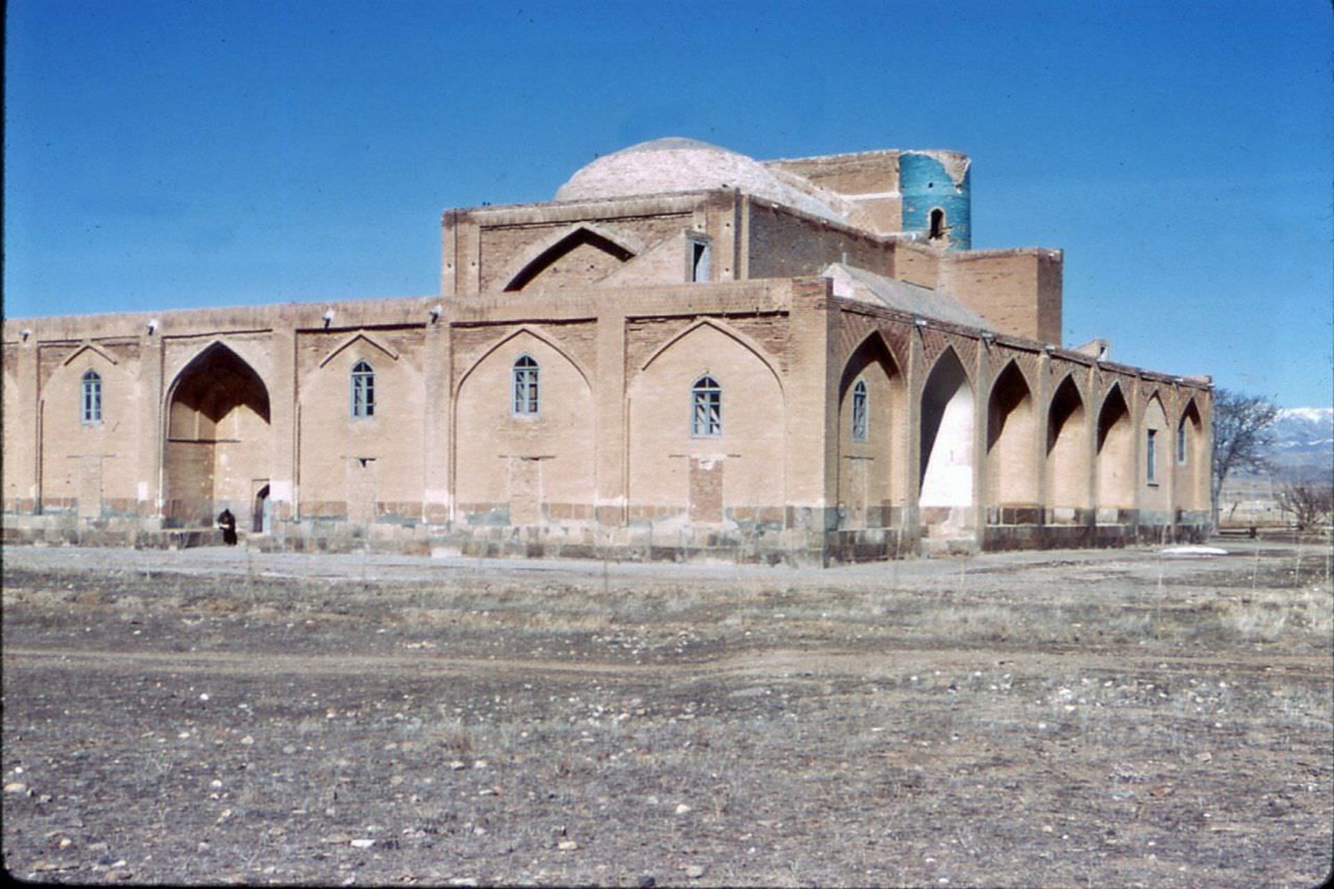 جاذبه گردشگری  مقبره شیخ شهاب الدین اهری (موزه عرفان و ادب)