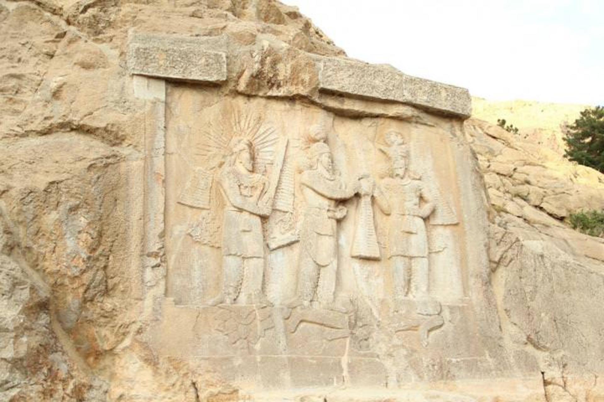طاق‌ بستان