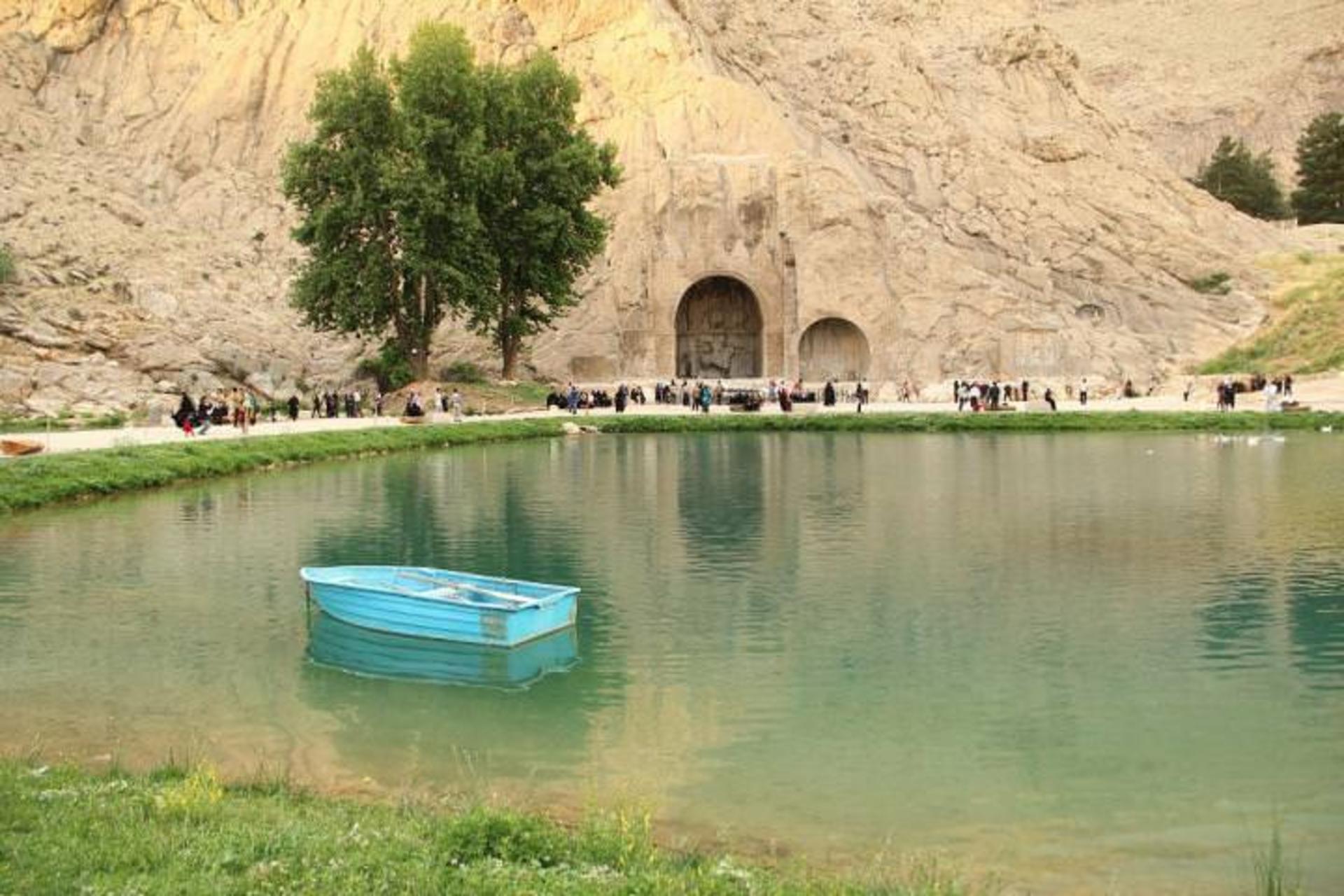 طاق‌ بستان