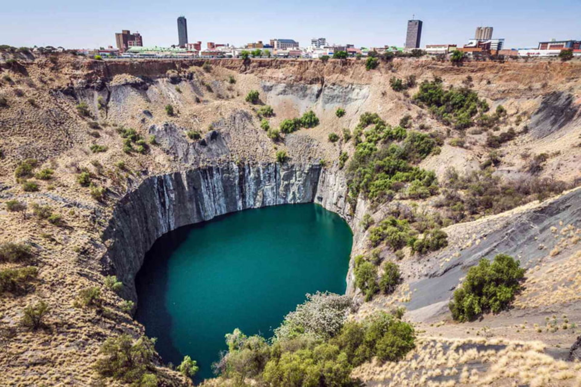 گودال بزرگ آفریقای جنوبی در بیابان