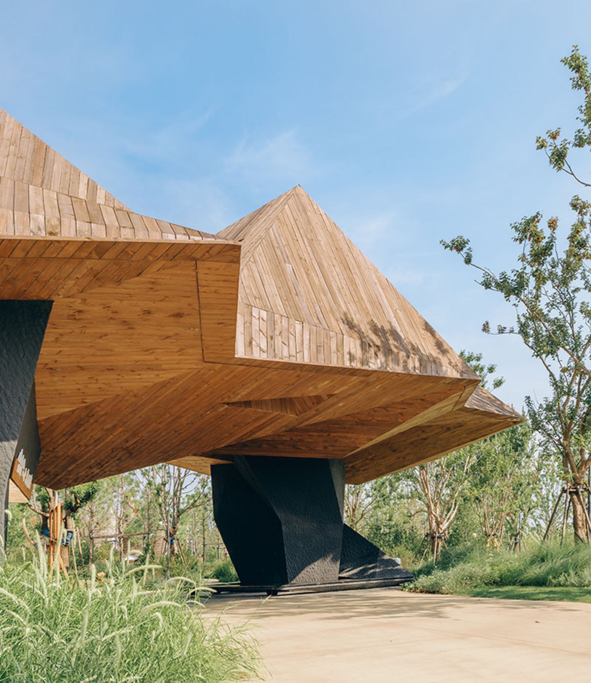 معماری خاص رستوران چینی