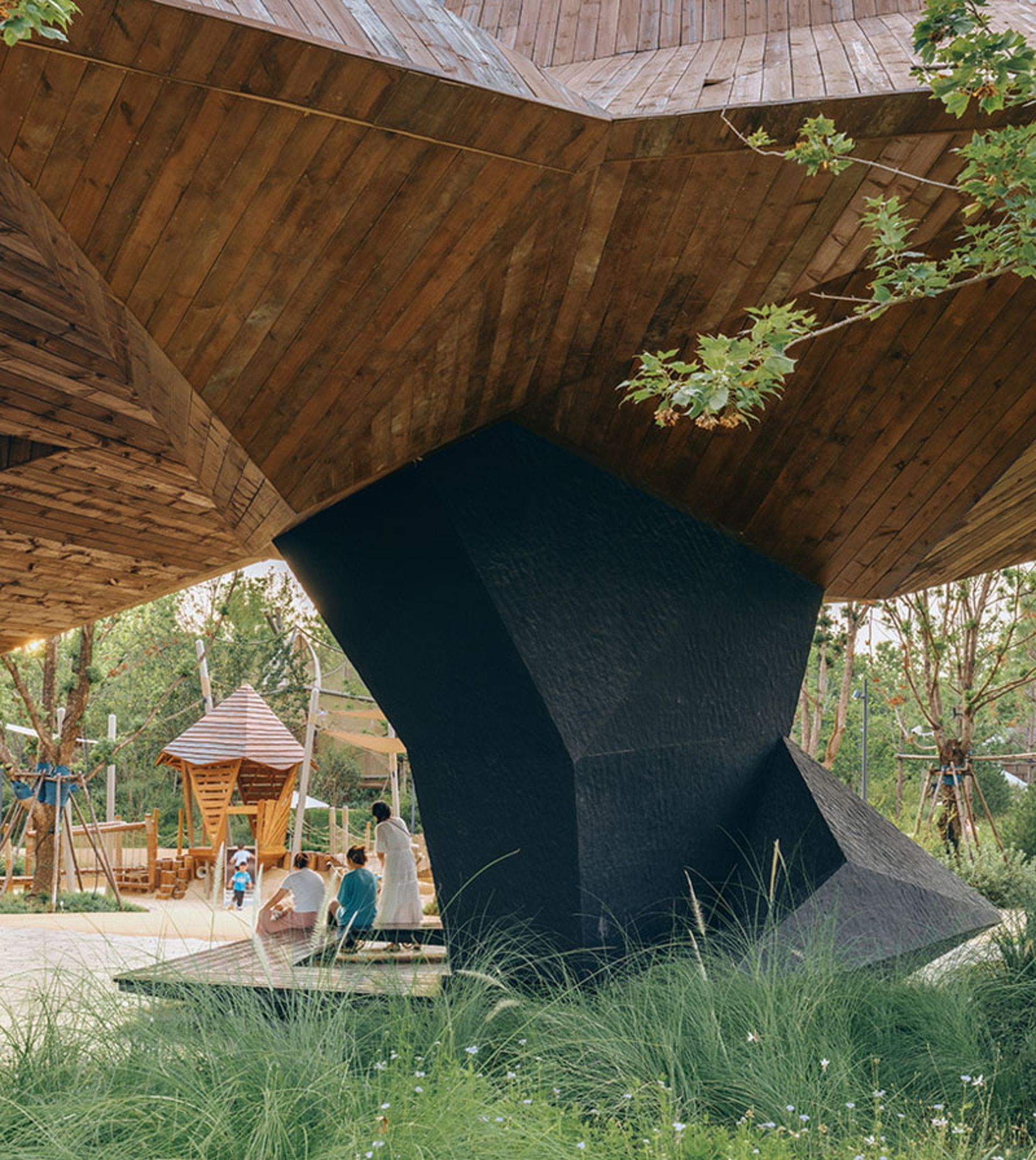 معماری خاص محوطه رستوران چینی