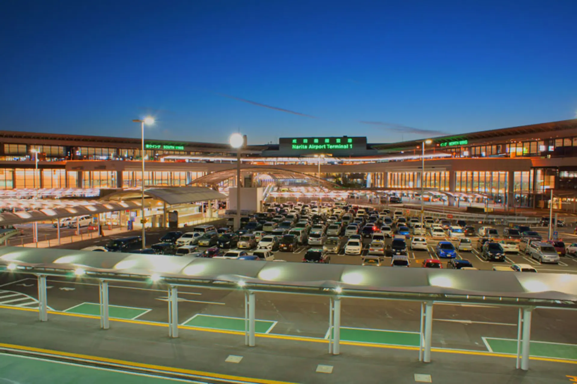  فرودگاه ناریتا 