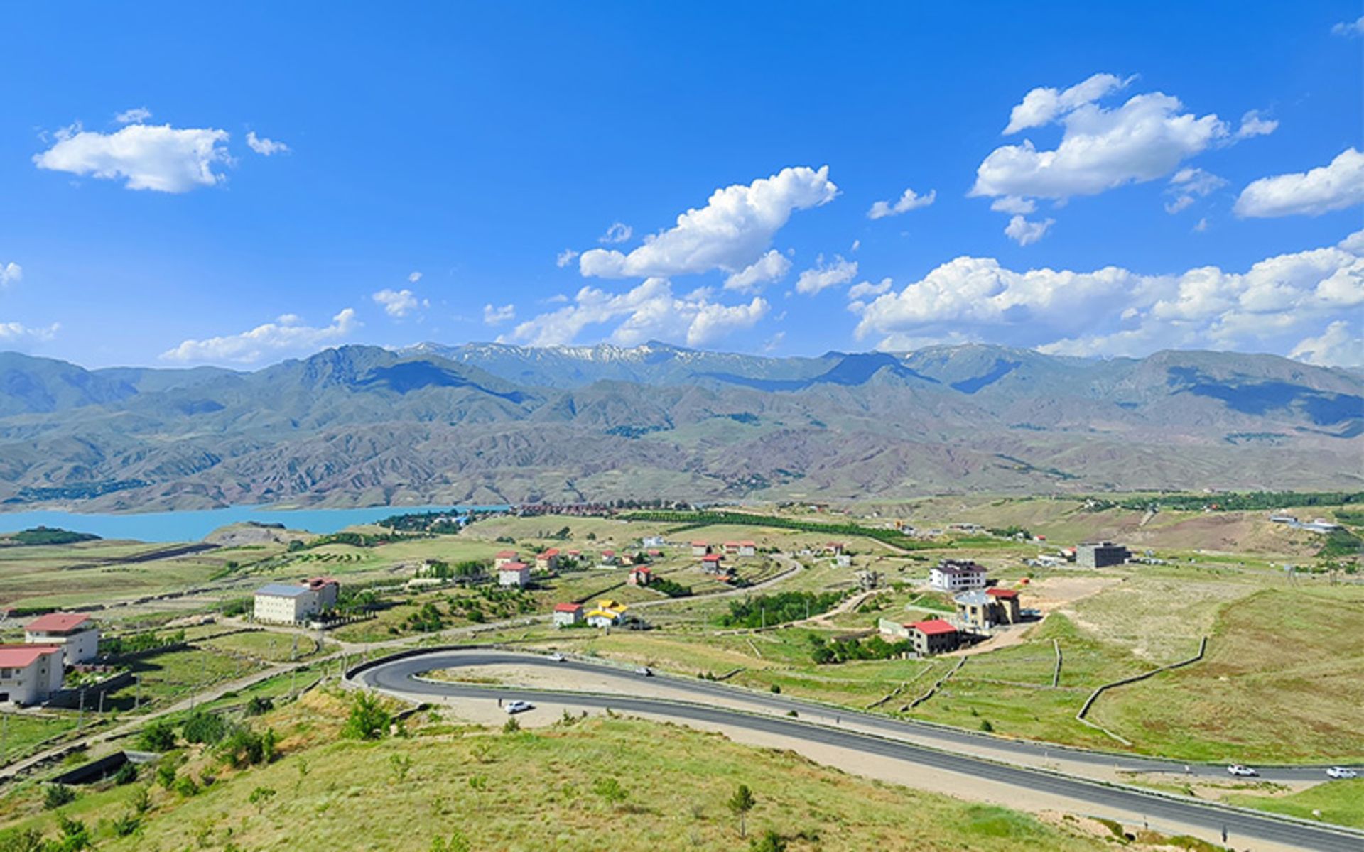 مسیر دسترسی به دریاچه سد طالقان