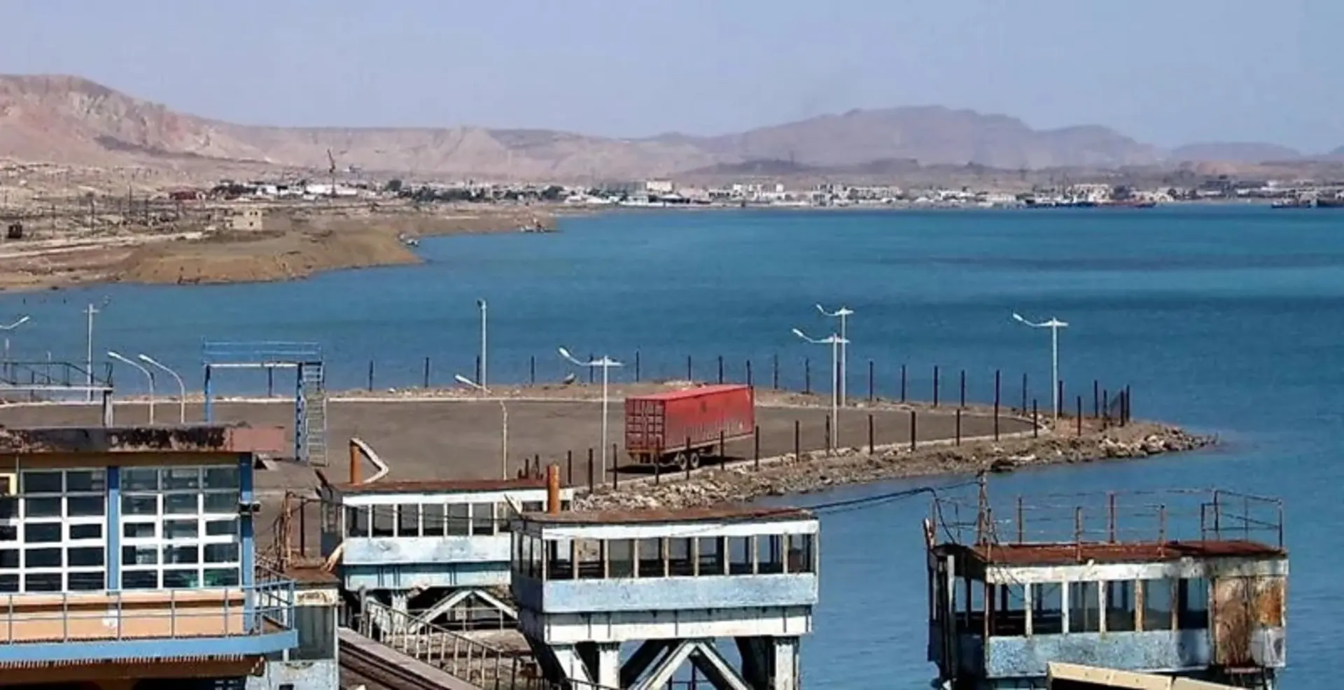 دریای خزر در بندر ترکمن‌باشی