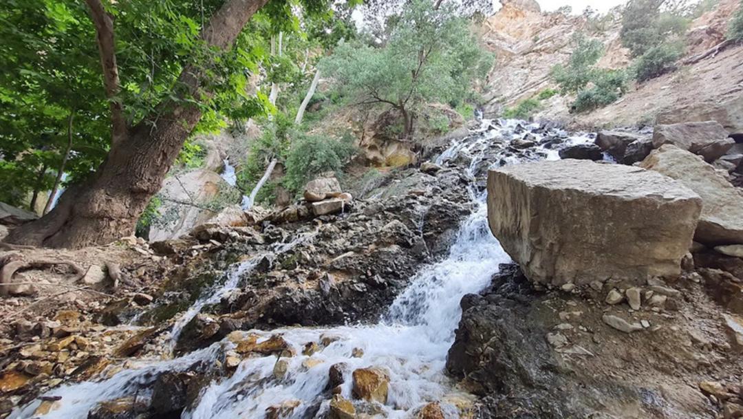 آبشار وارک در لرستان