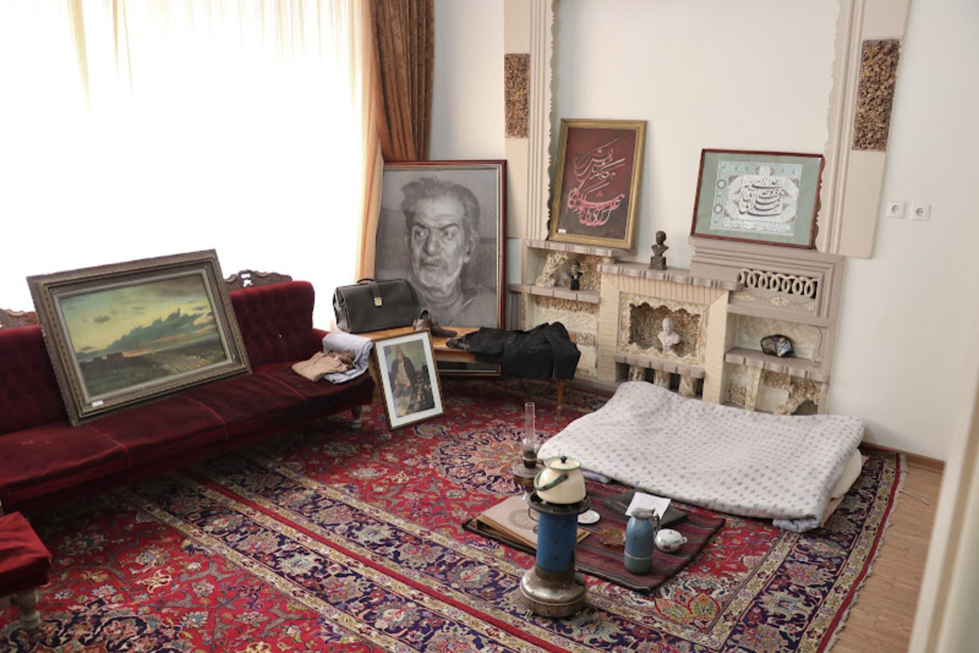 اتاق و وسایل در خانه موزه استاد شهریار