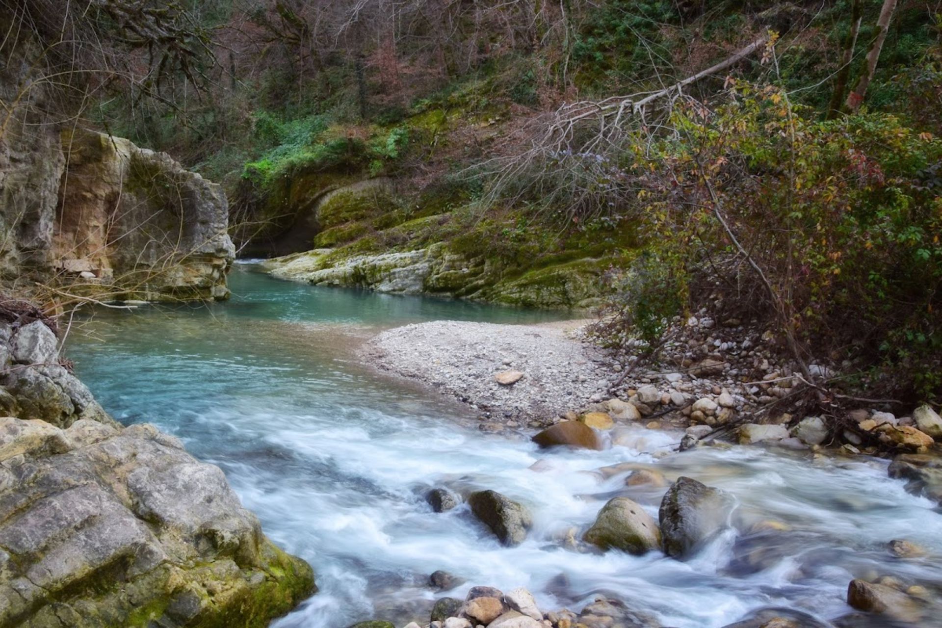 منطقه جفت سنگ در جنگل بلیران