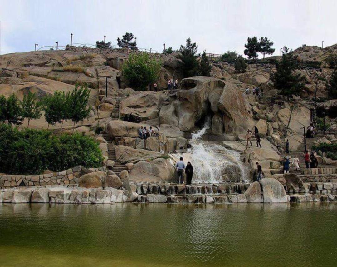 آبشار و طبیعت زیبای کوه سنگی 