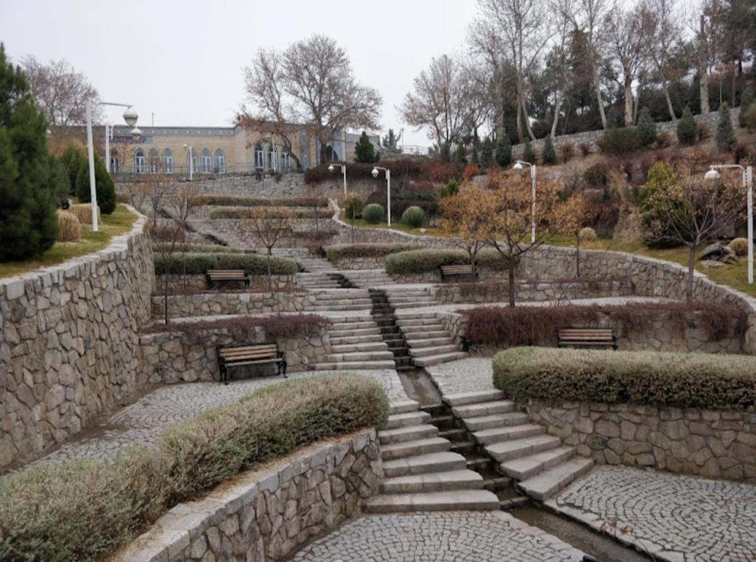 طبیعت پاییزی پارک جنگلی وکیل آباد