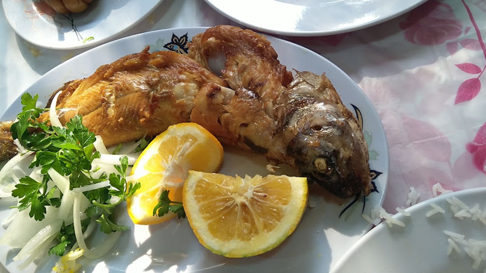 ماهی سرخ شده رستوران پهلوان عسکر