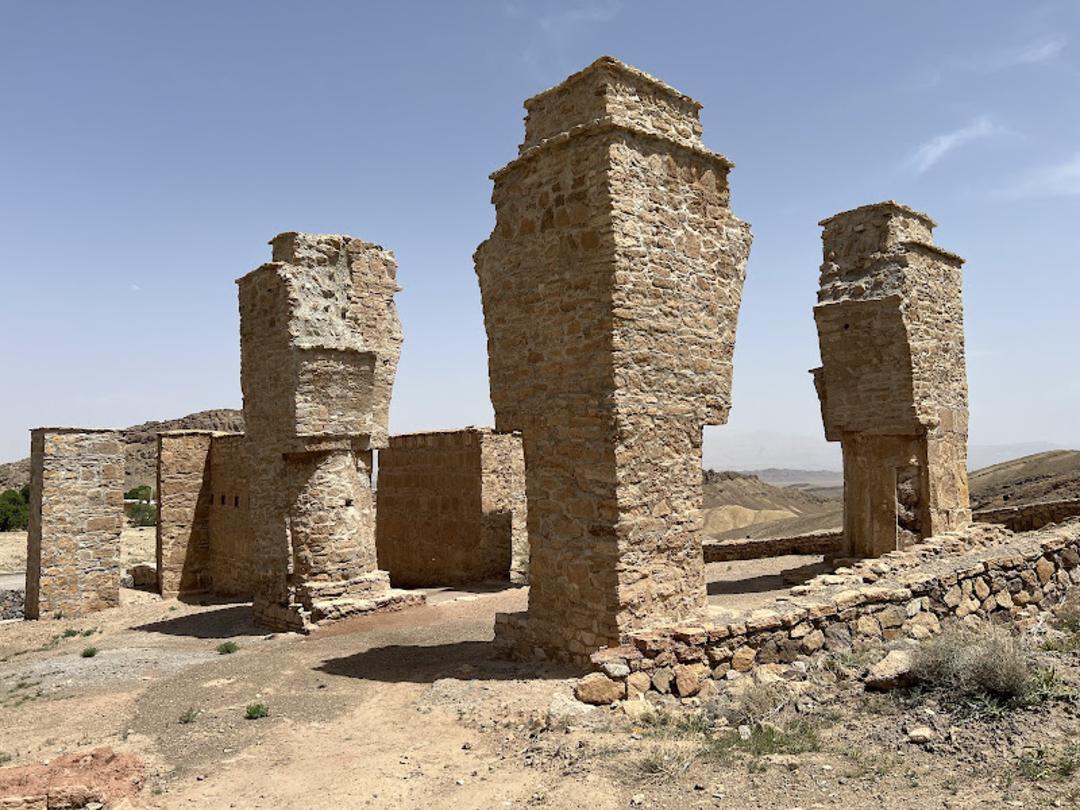 ستون های آتشکده آتشکوه محلات