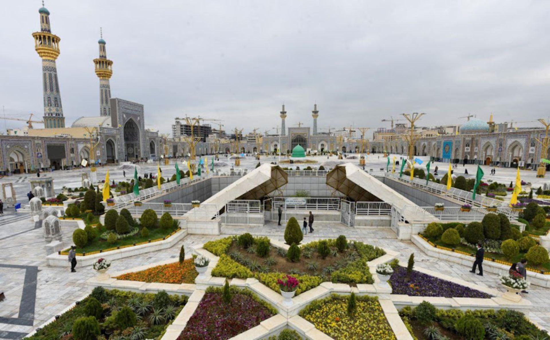حرم امام رضا (ع) از نمای دور